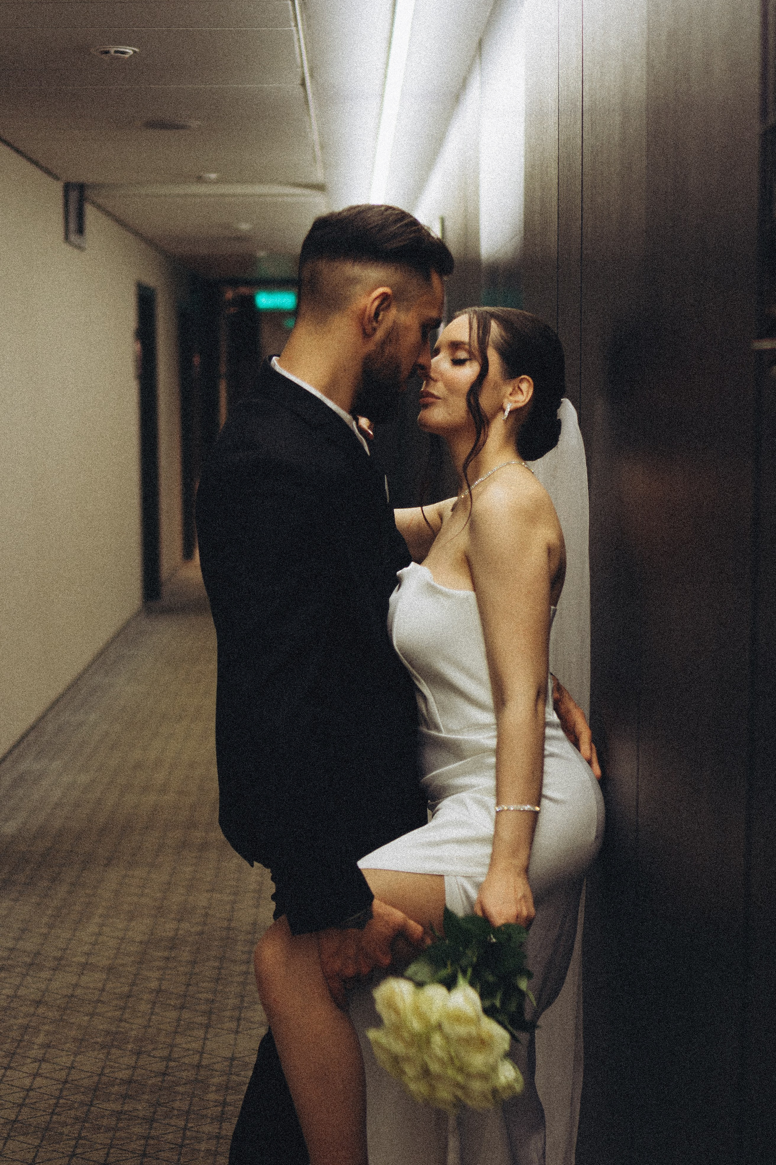 СВАДЕБНАЯ СЬЕМКА СБОРОВ ЖЕНИХА И НЕВЕСТЫ В ОТЕЛЕ И ТАКЖЕ ФОТОСЕССИИЯ В ОТЕЛЕЕ МЕГАПОЛИС БРЯНСК. Профессиональный фотограф, Санкт-Петербург — Виктория Богомолова