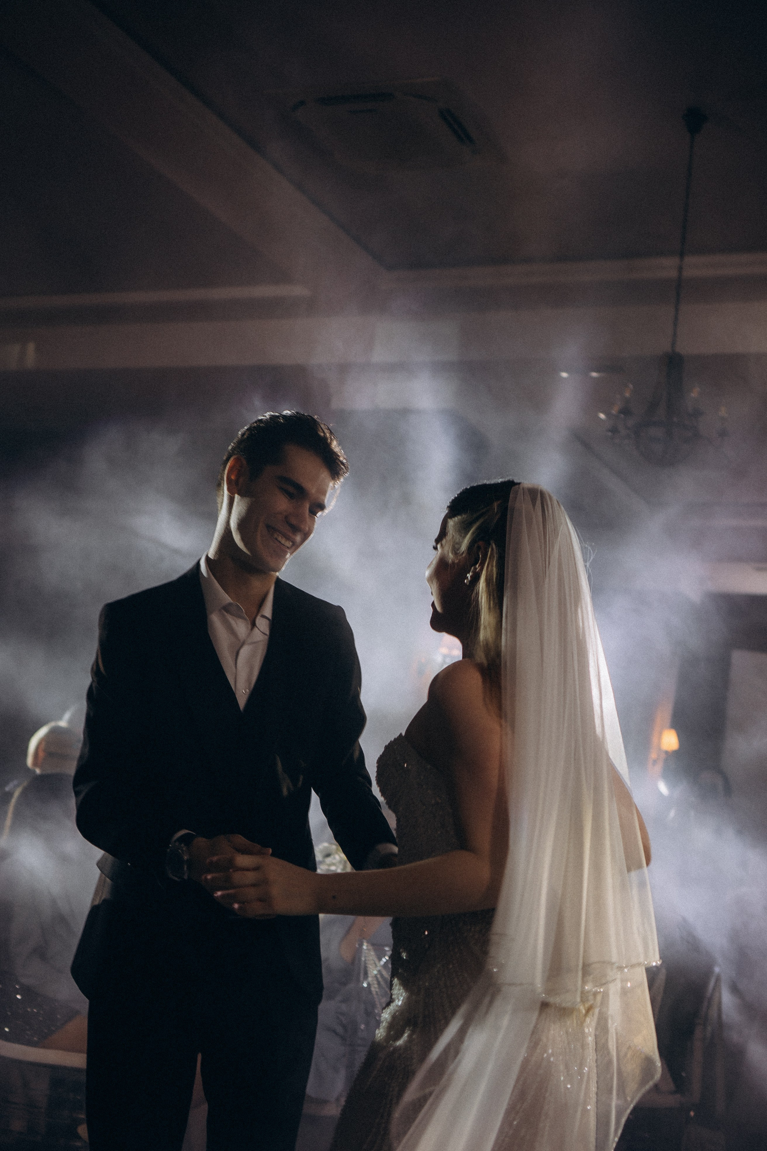 СВАДЕБНАЯ СЬЕМКА СБОРОВ В ОТЕЛЕ И ВЫЕЗД НА ЦЕРЕМОНИЮ (СНЯТО В СИБИРЕ В НИЖНЕВАРТОВСКЕ). Профессиональный фотограф, Санкт-Петербург — Виктория Богомолова