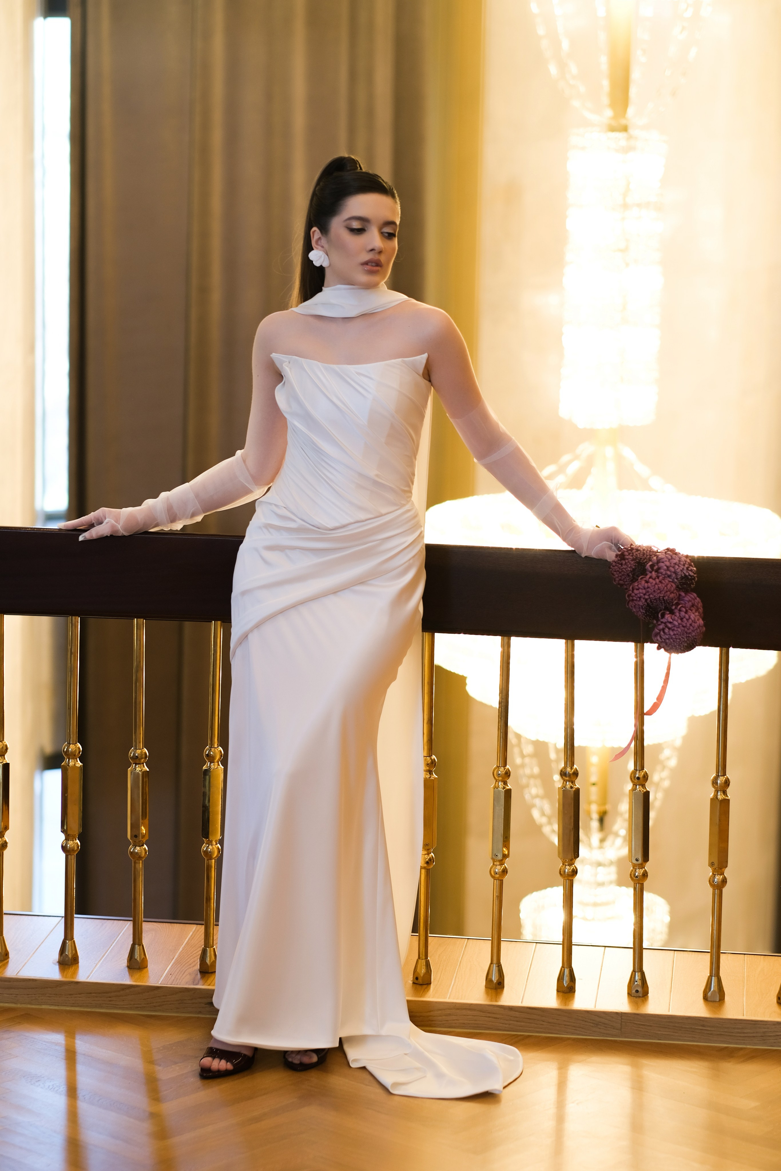 Свадебная фотосессия в театре драмы имени Наума Орлова. Свадебный фотограф в Челябинске Сырчикова Наталья