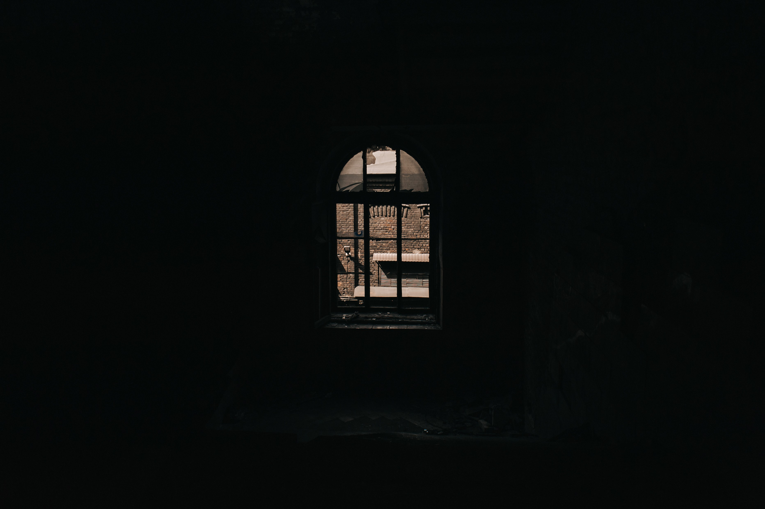 Завод «Красный треугольник». Руины. Портретный и лайфстайл фотограф в Санкт-Петербурге