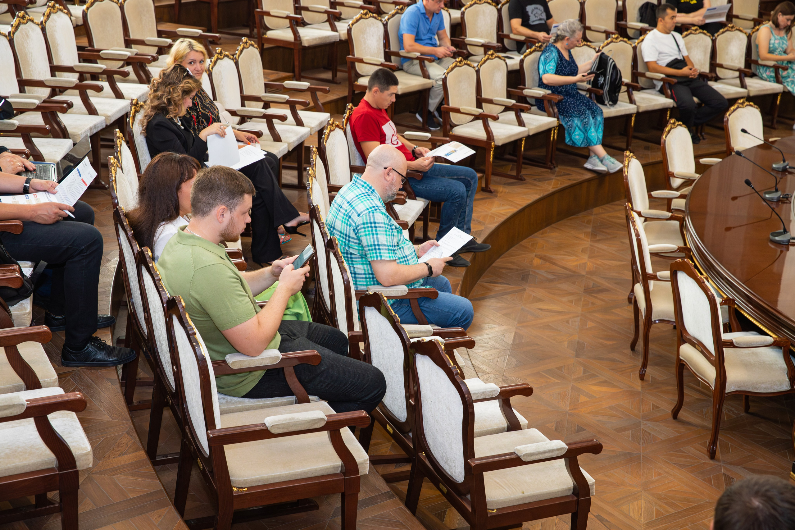 Бизнес конференция между крупным бизнесом и малым. Фотограф Александр Поздняков  Новосибирск
