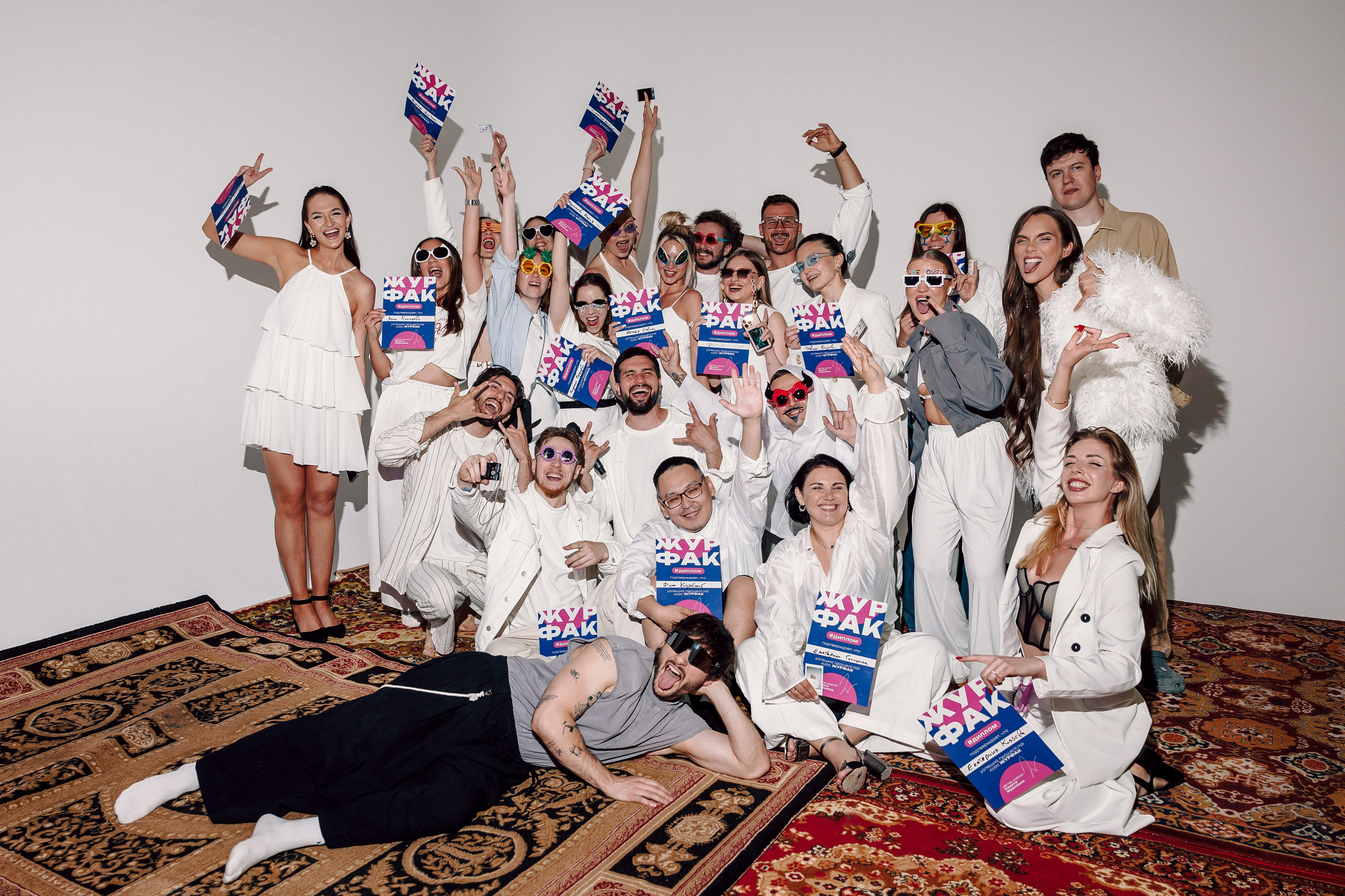 Выпускной курса «Журфак» 2025. Лёшка Варзегов — фотограф