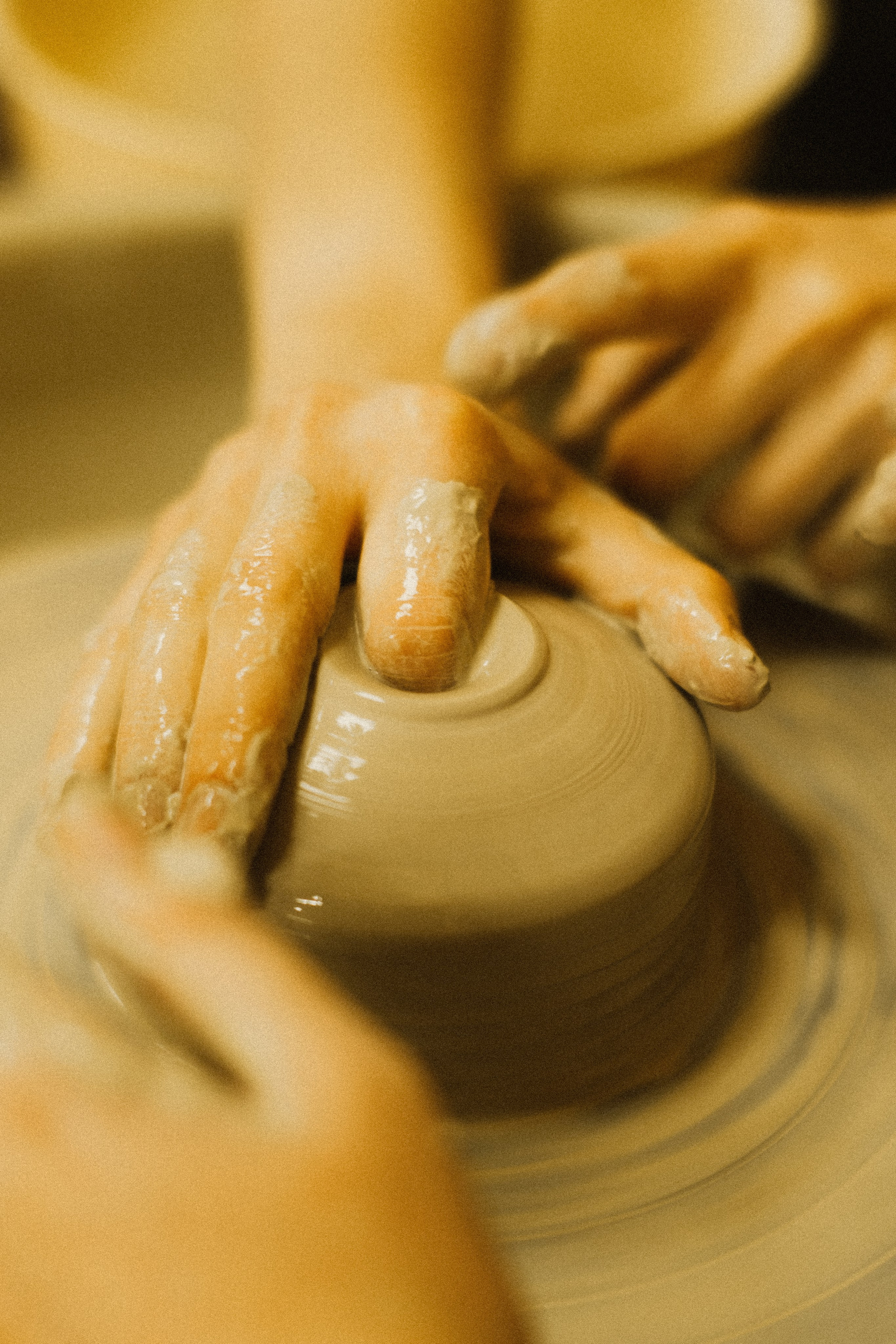 Контент для студии керамики «Flowers & Chill». Коммерческий и Портретный Фотограф Симферополь Крым Максим Махо