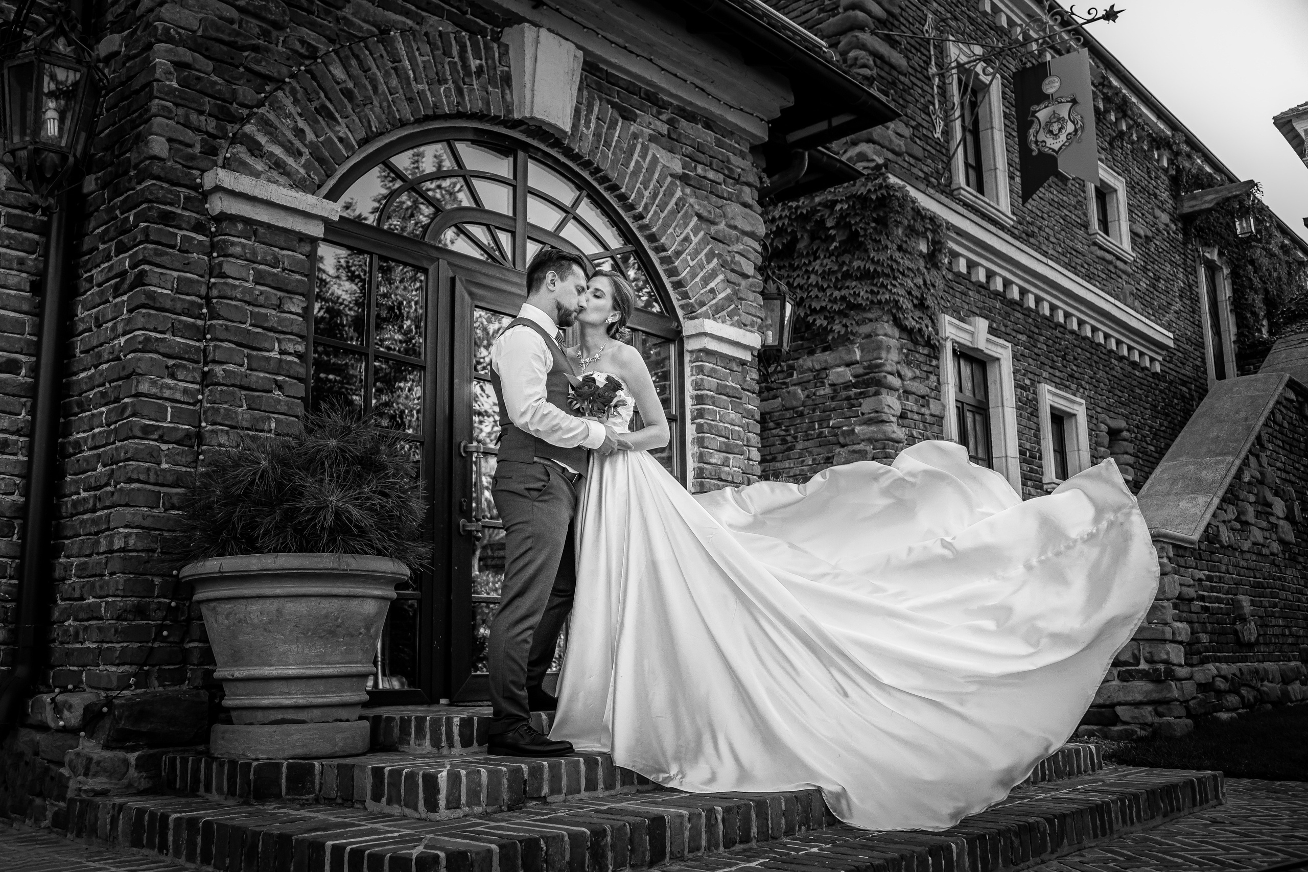 Свадебное портфолио фотографа. Свадебная, репортажная и бизнес съёмка в Ростове-на-Дону