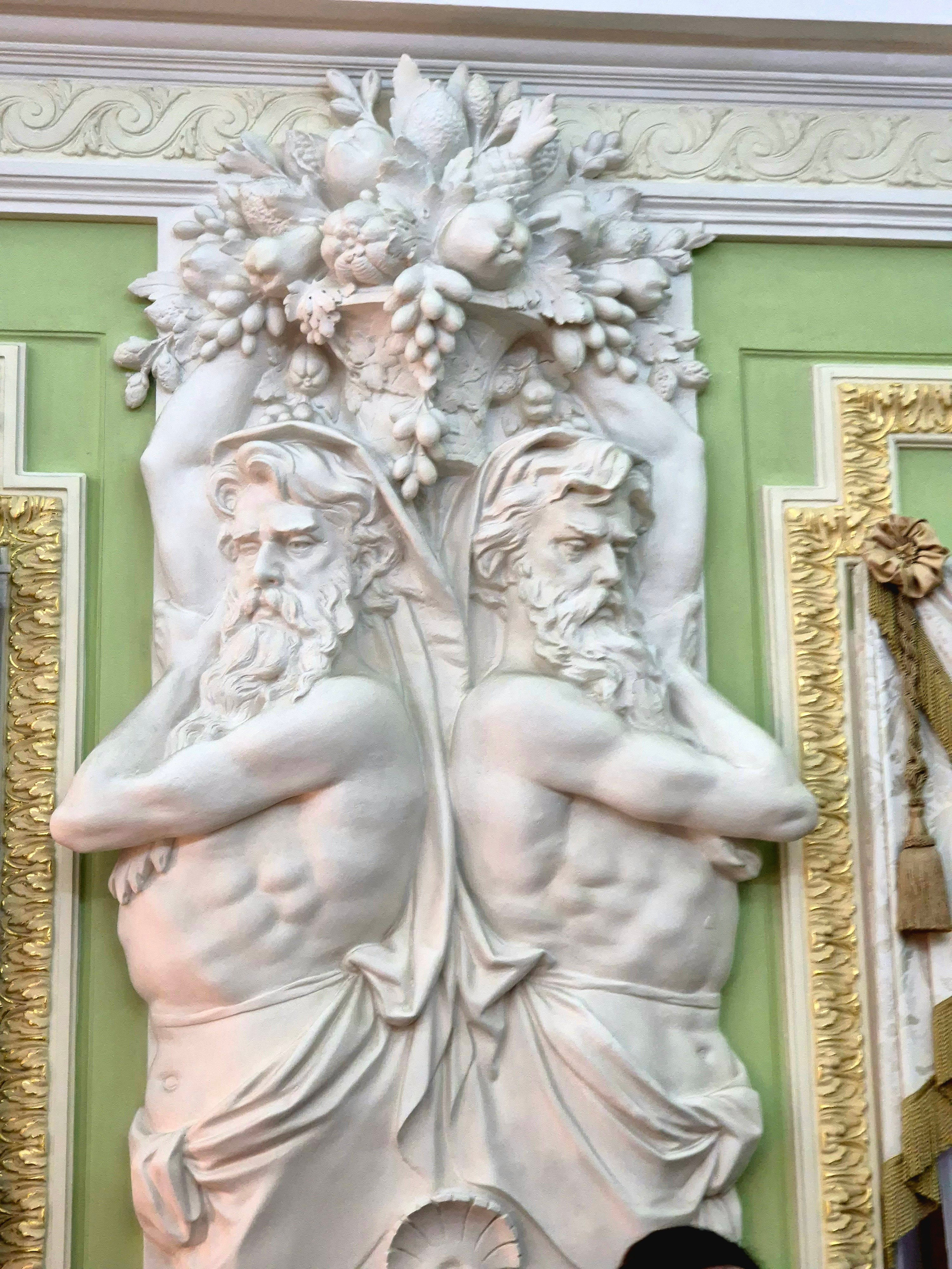 Парадная лестница