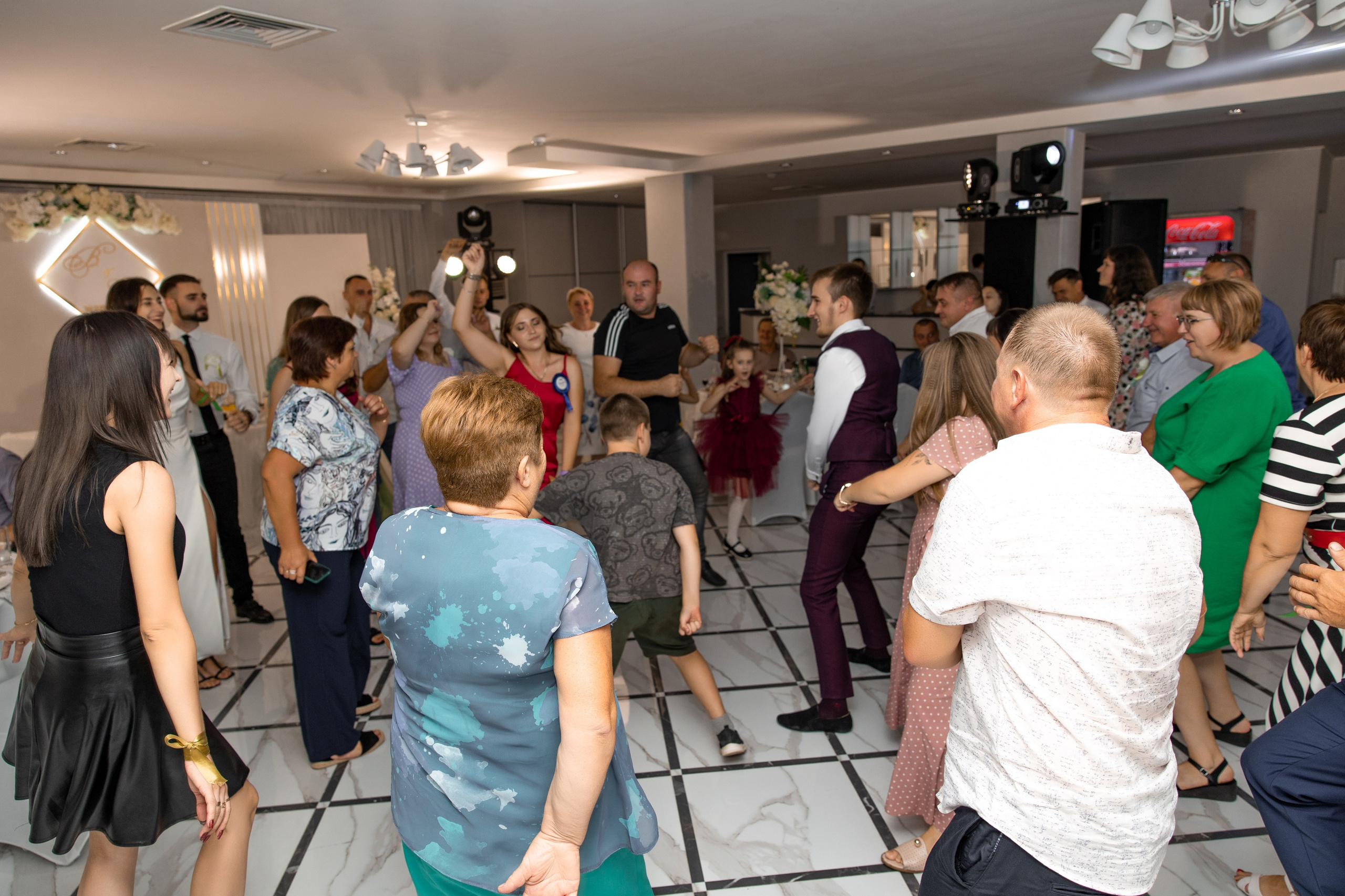 Виталий и Софья. Видеосьемка, фотосьемка свадеб, юбилеев, утренников в Краснодарском кр