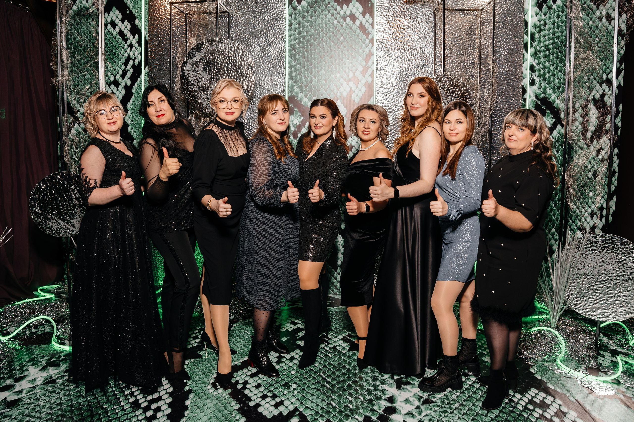 Корпоратив «СОВКОМБАНК». Свадебный фотограф Барнаул Алексей Павлов