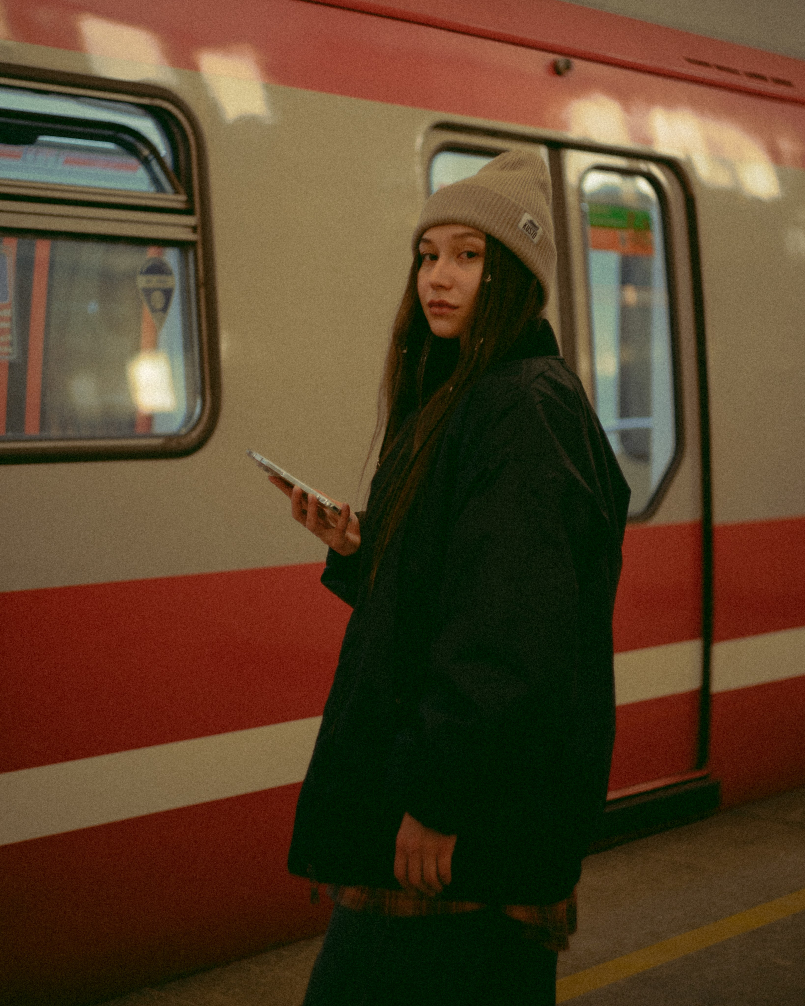 Grunge photoshoot at metro station Grazhdanskiy prospekt. Katya Che | Photographer | Beograd