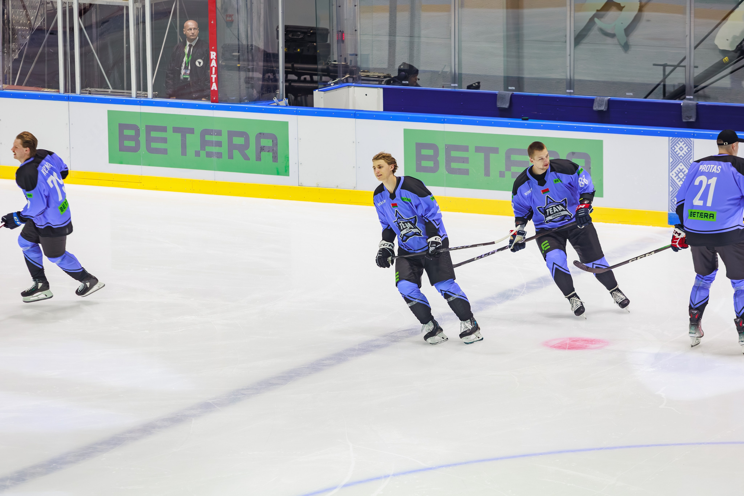 Благотворительный хоккейный матч BETERA. Репортажный фотограф Минск ❘ Костецкий Илья ❘ Беларусь