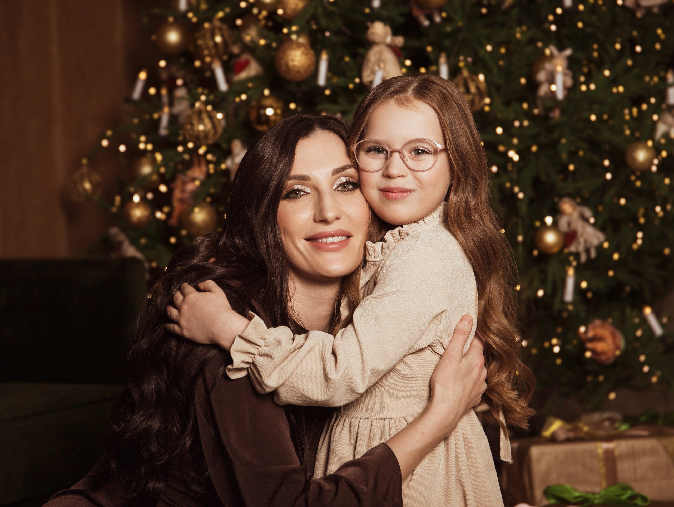 Мама с дочкой, новогодняя сьемка. Свадебный и семейный фотограф в Москве Мила Широких