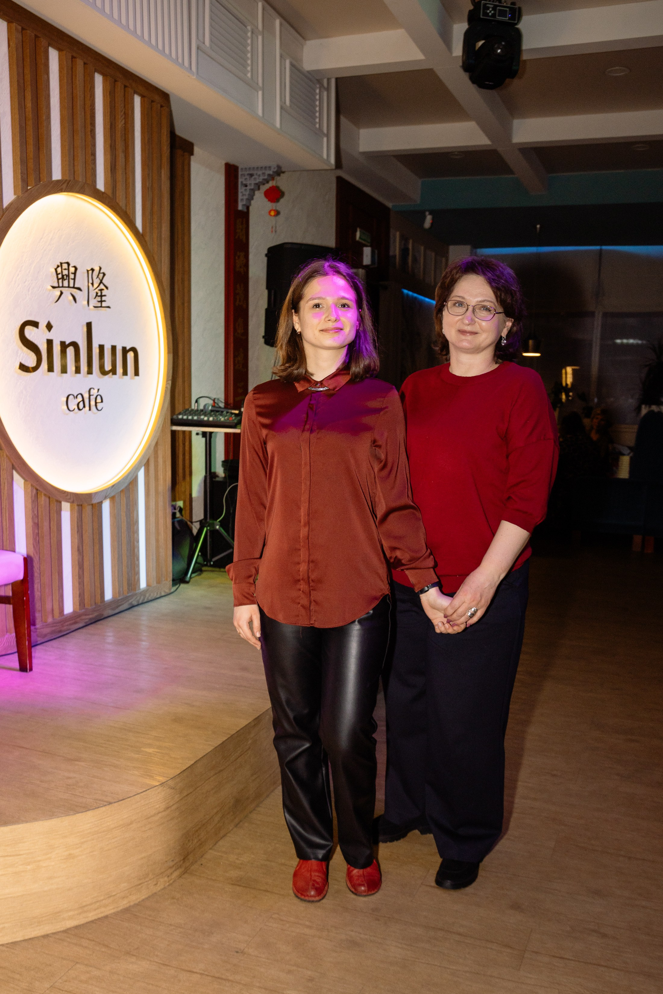 Вечеринка в кафе Sinlun. Фотограф Юлия Мальцева