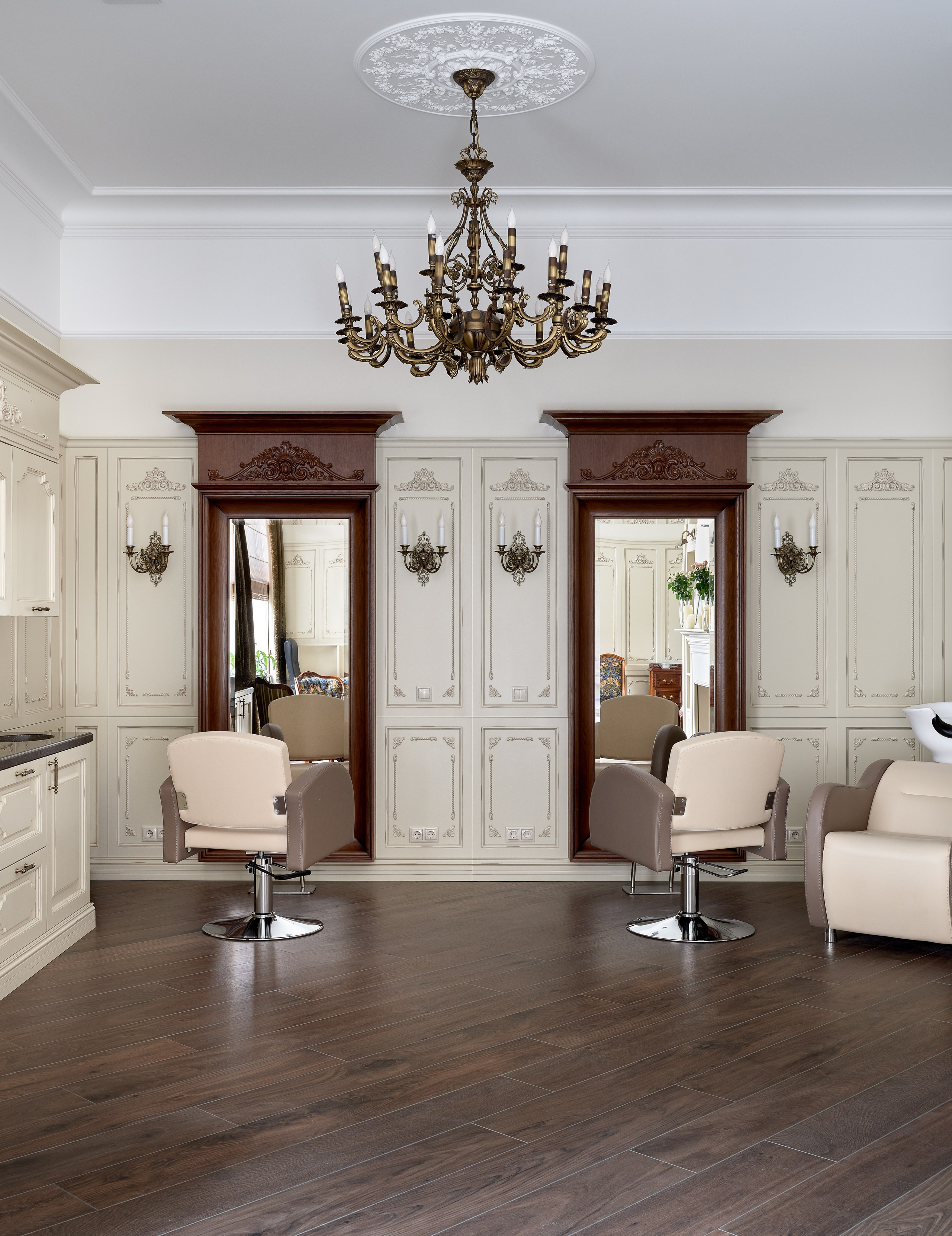 Салон красоты в классическом стиле. Фотограф Наталья Вершинина