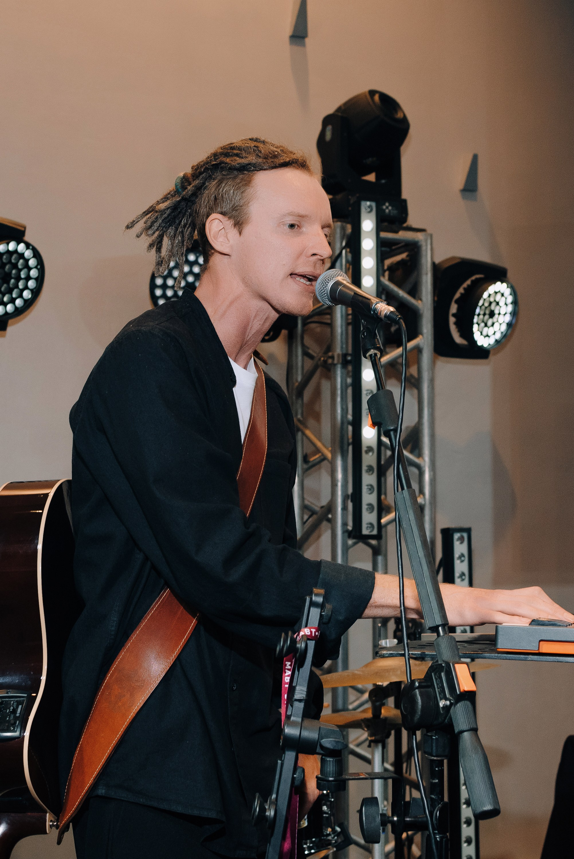 ФЕСТИВАЛЬ ВИНА И КРЕПКИХ НАПИТКОВ МАВТ-ВИНОТЕКА. Репортажный фотограф Зуев Роман г. Челябинск