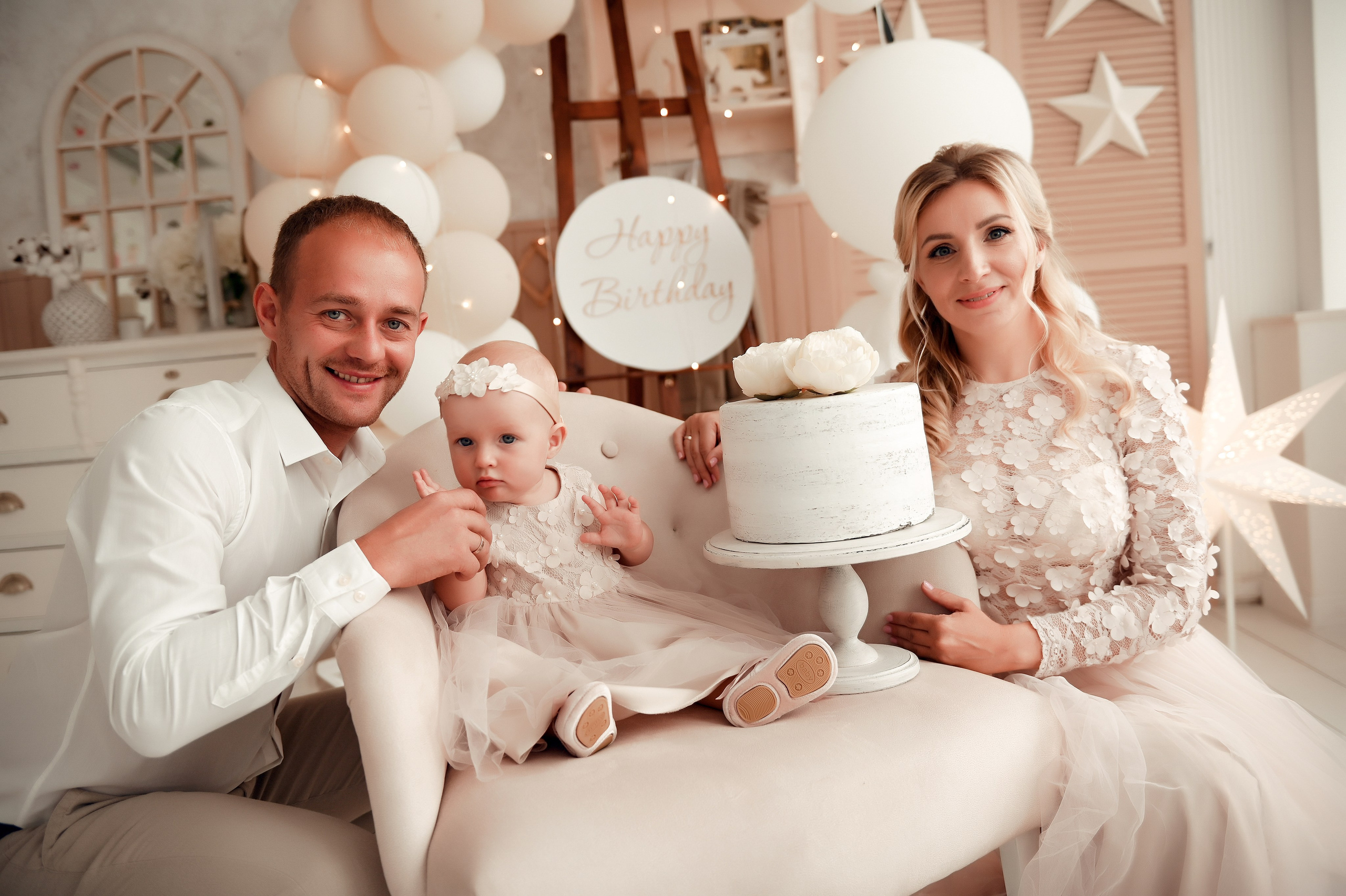 Семейная на 1 годик. Свадебный, семейный, детский, контент фотограф в Омске Максим Ильин