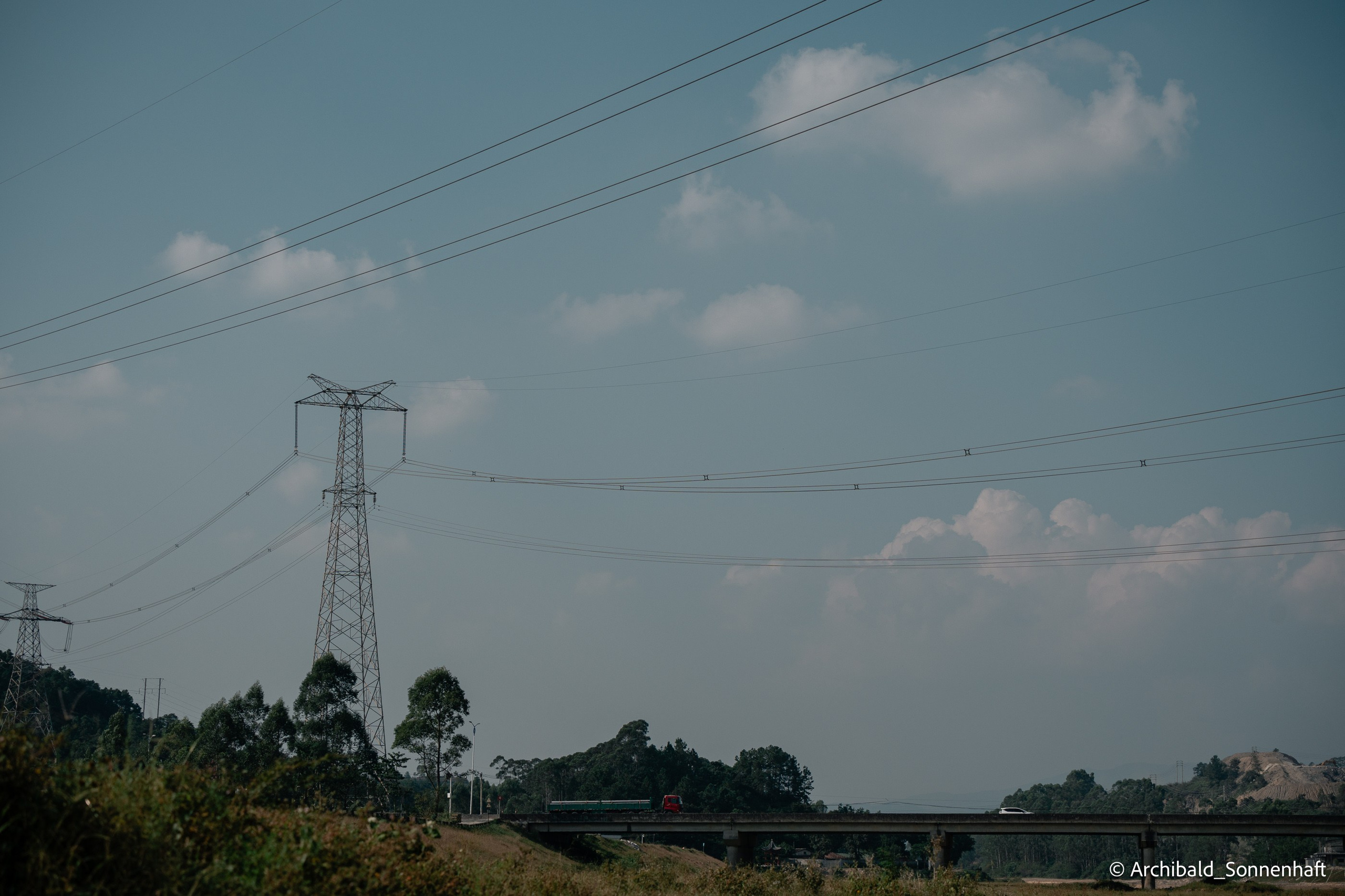 Weekend kayaking trip. Photographer in Guangzhou, China. Archibald Sonnenhaft