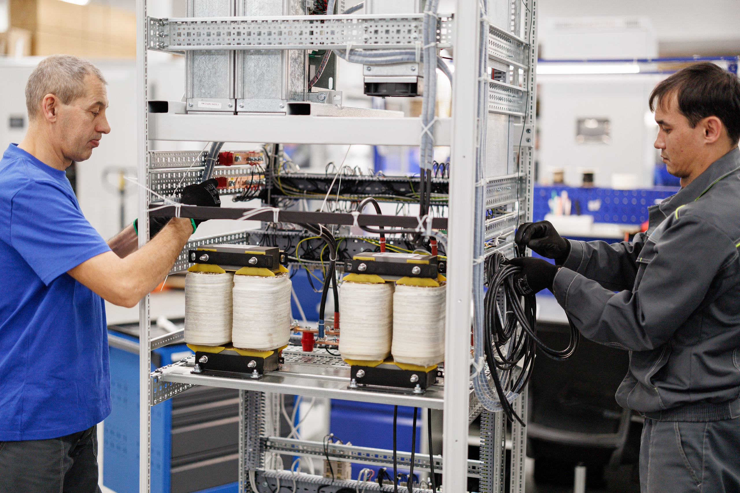 Вольтаг — Экскурсия по производству. Контент для бизнеса в Екатеринбурге Полдень Медиа