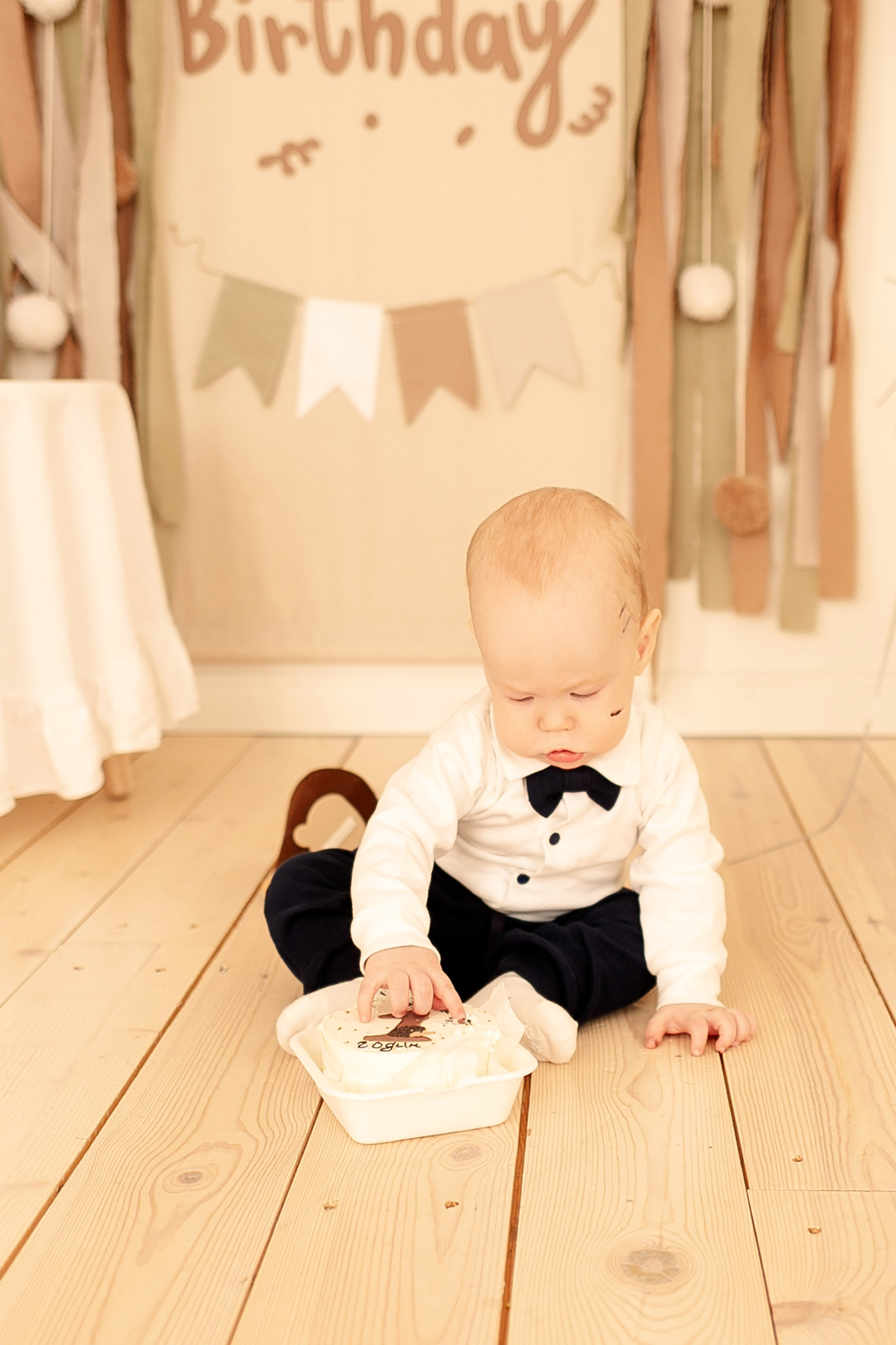 Тимуру 1 годик. Семейный фотограф Фотосессия беременности  Екатеринбург Елена Луткова