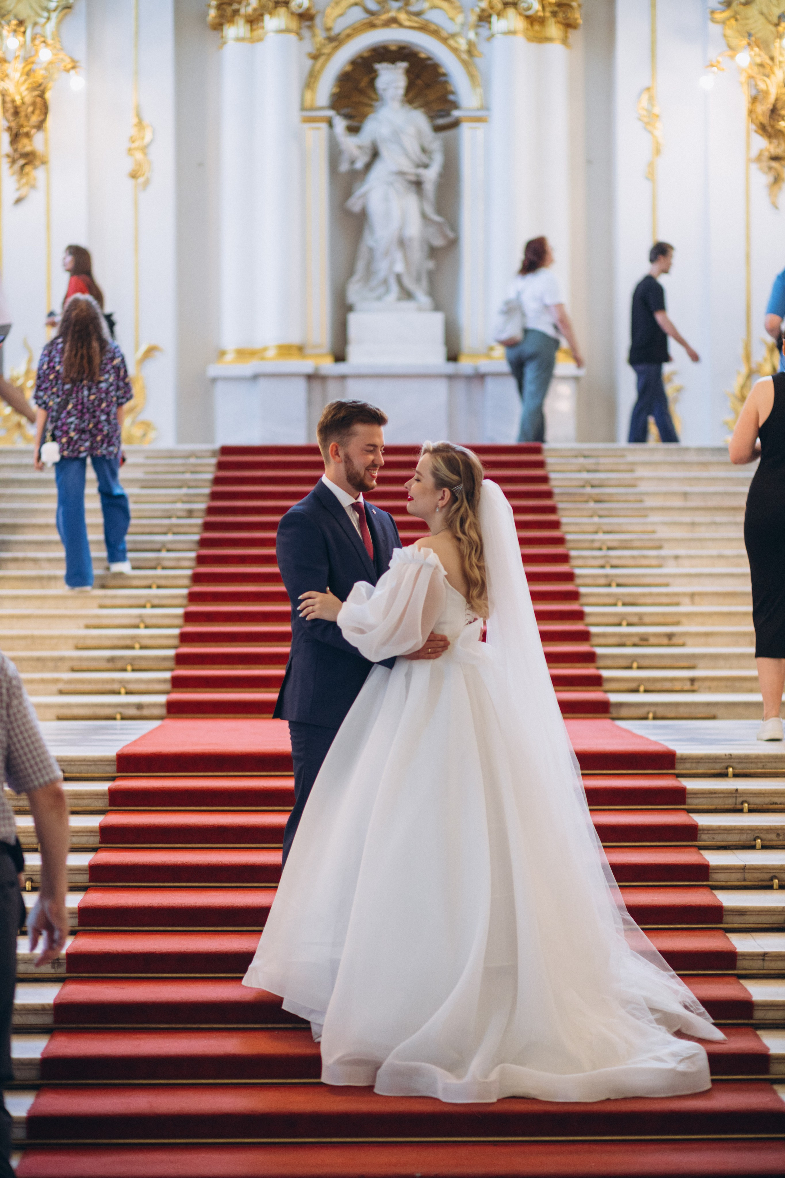 Прогулка в Эрмитаже. Свадебный и семейный фотограф в Санкт-Петербурге Яцына Юрий. Видеоопер