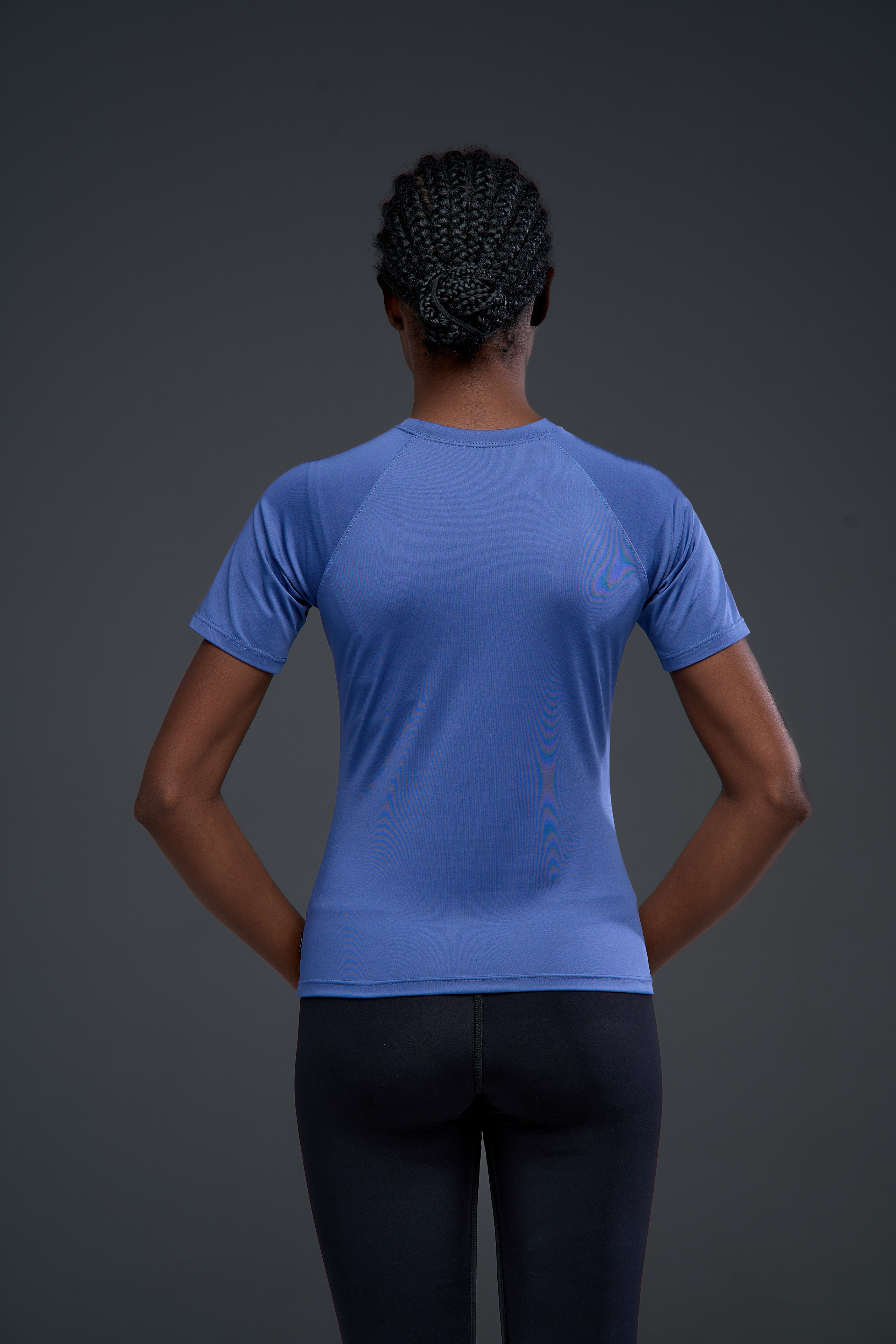 Спортивные футболки. Фотограф для маркетплейсов в Москве