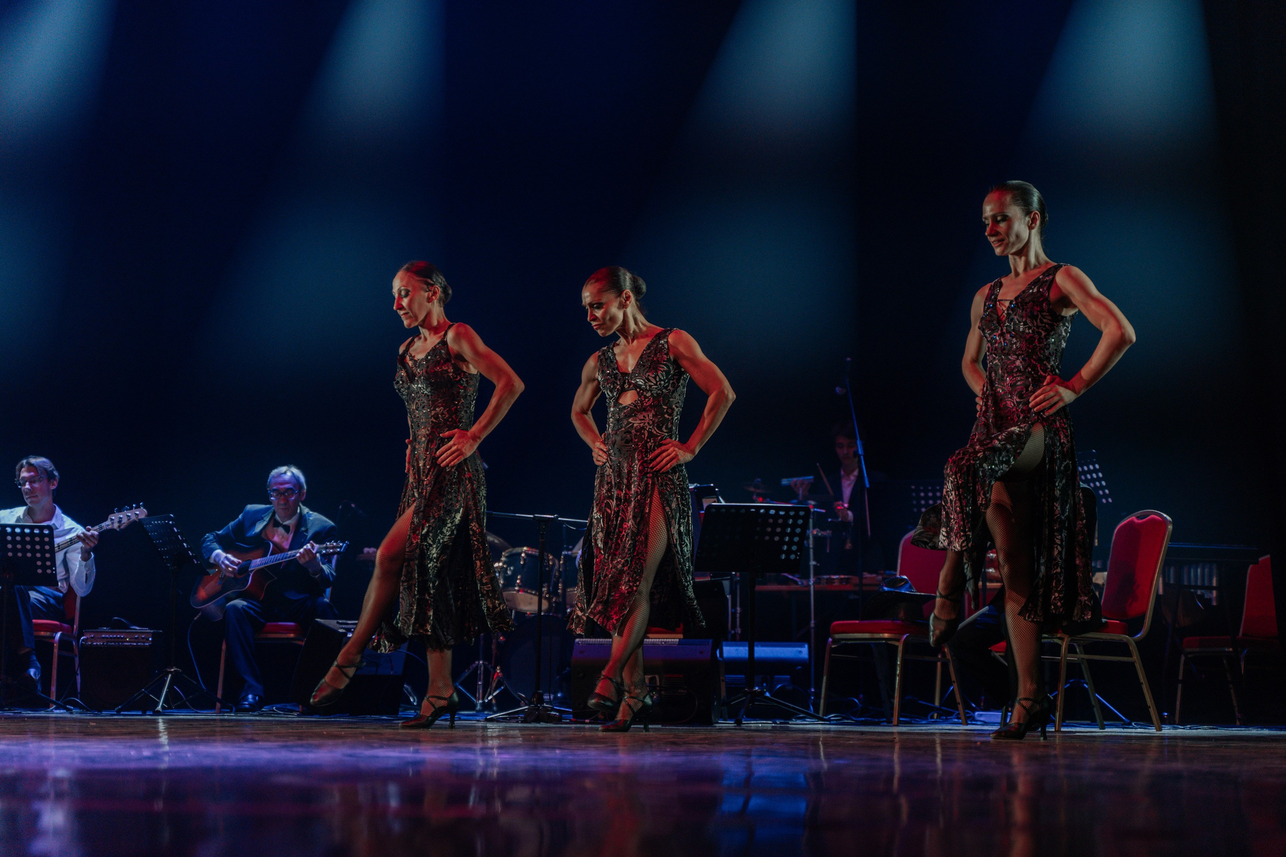 AMOSOVA. Фотограф первого впечатления