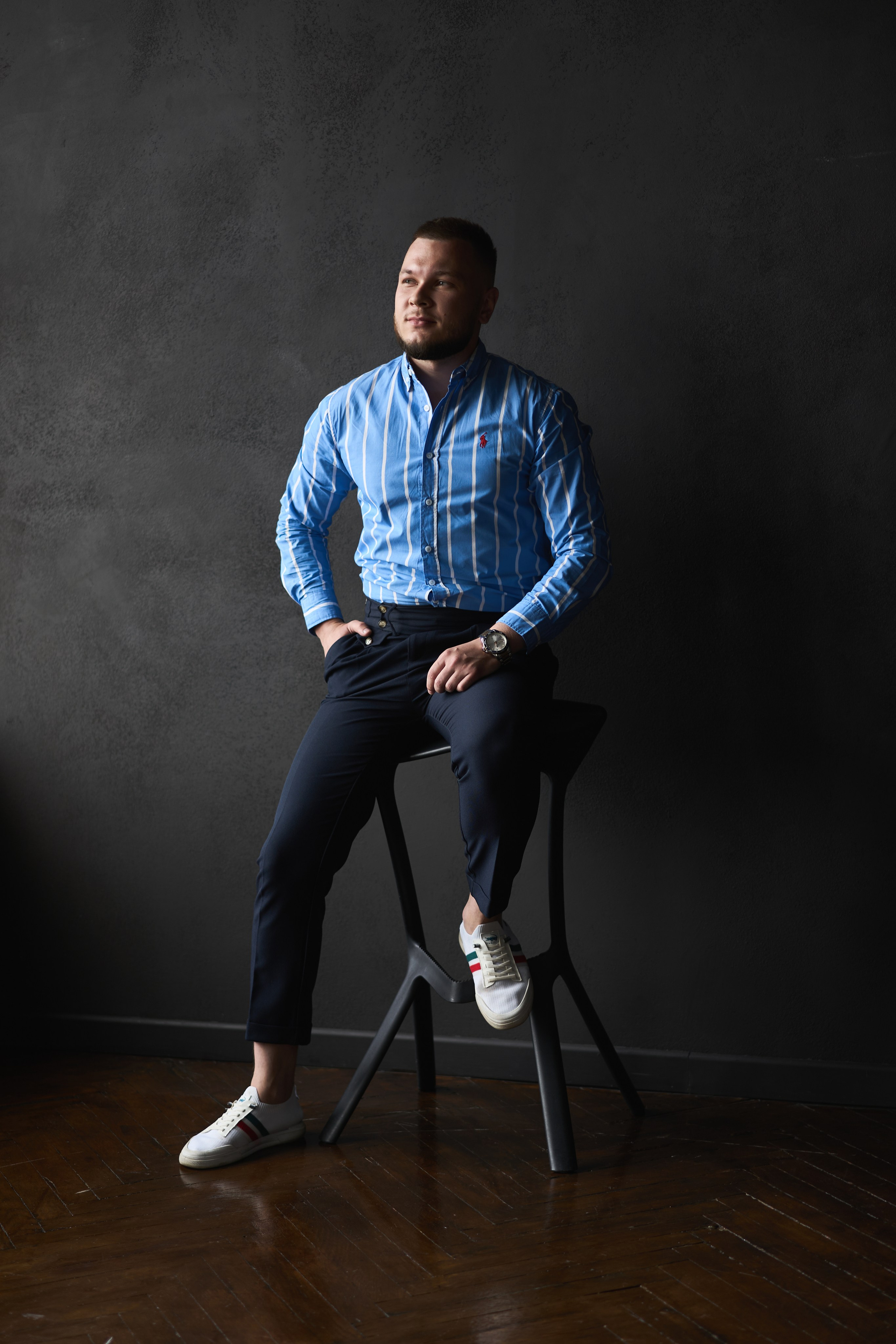 Фотосессия влюбленные в студии. Фотограф Екатеринбург Кокшарова Александра