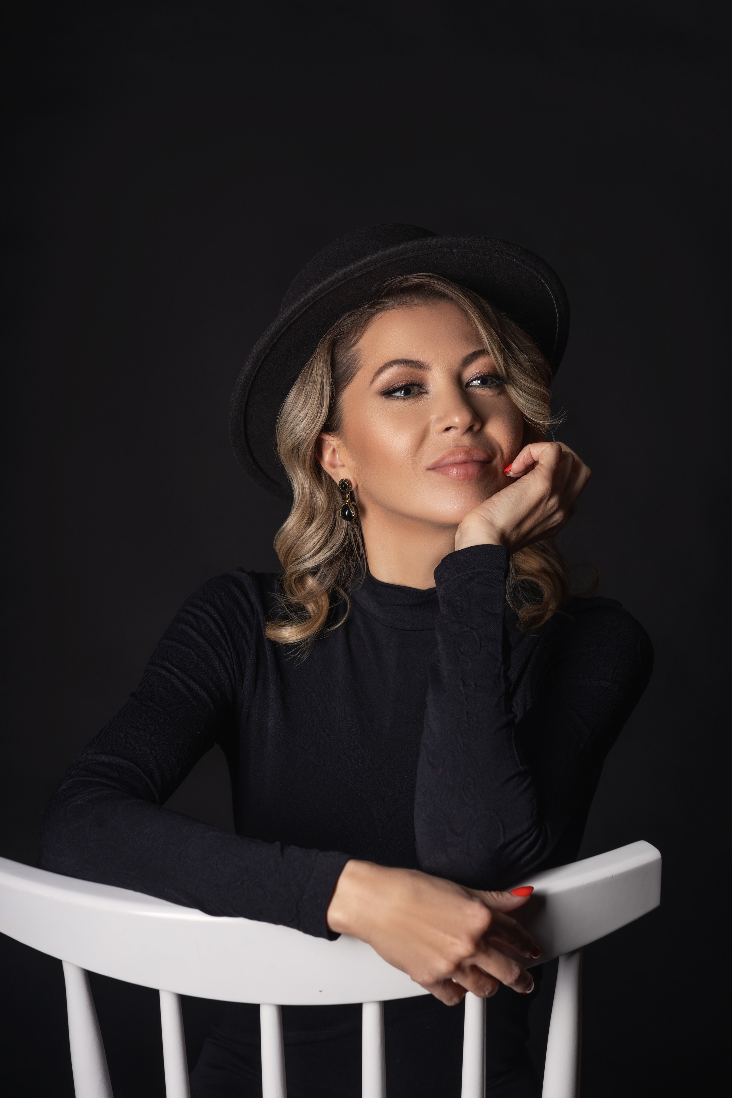 Женский и newborn фотограф Айжан Шарафи в Алматы