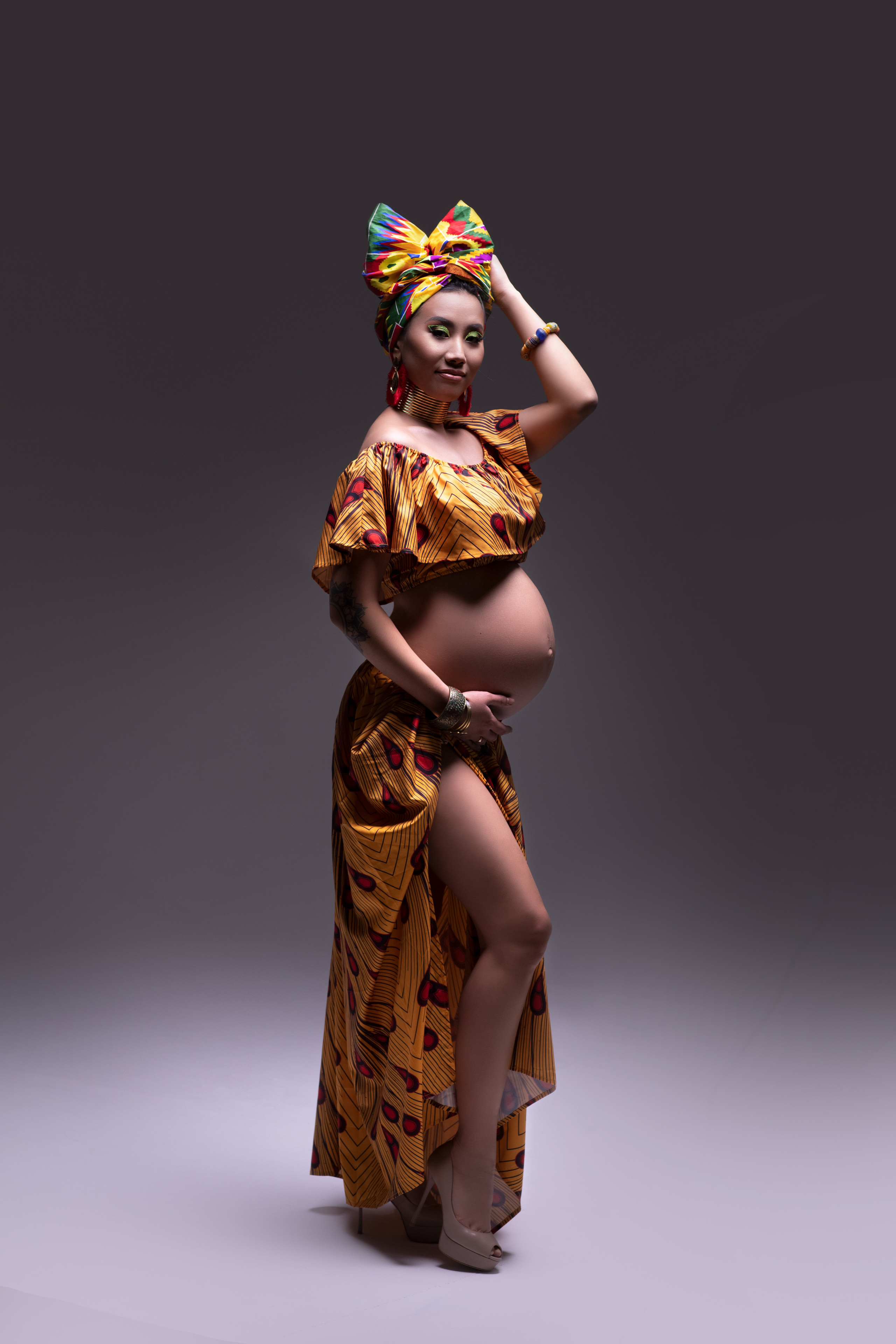 Женский и newborn фотограф Айжан Шарафи в Алматы