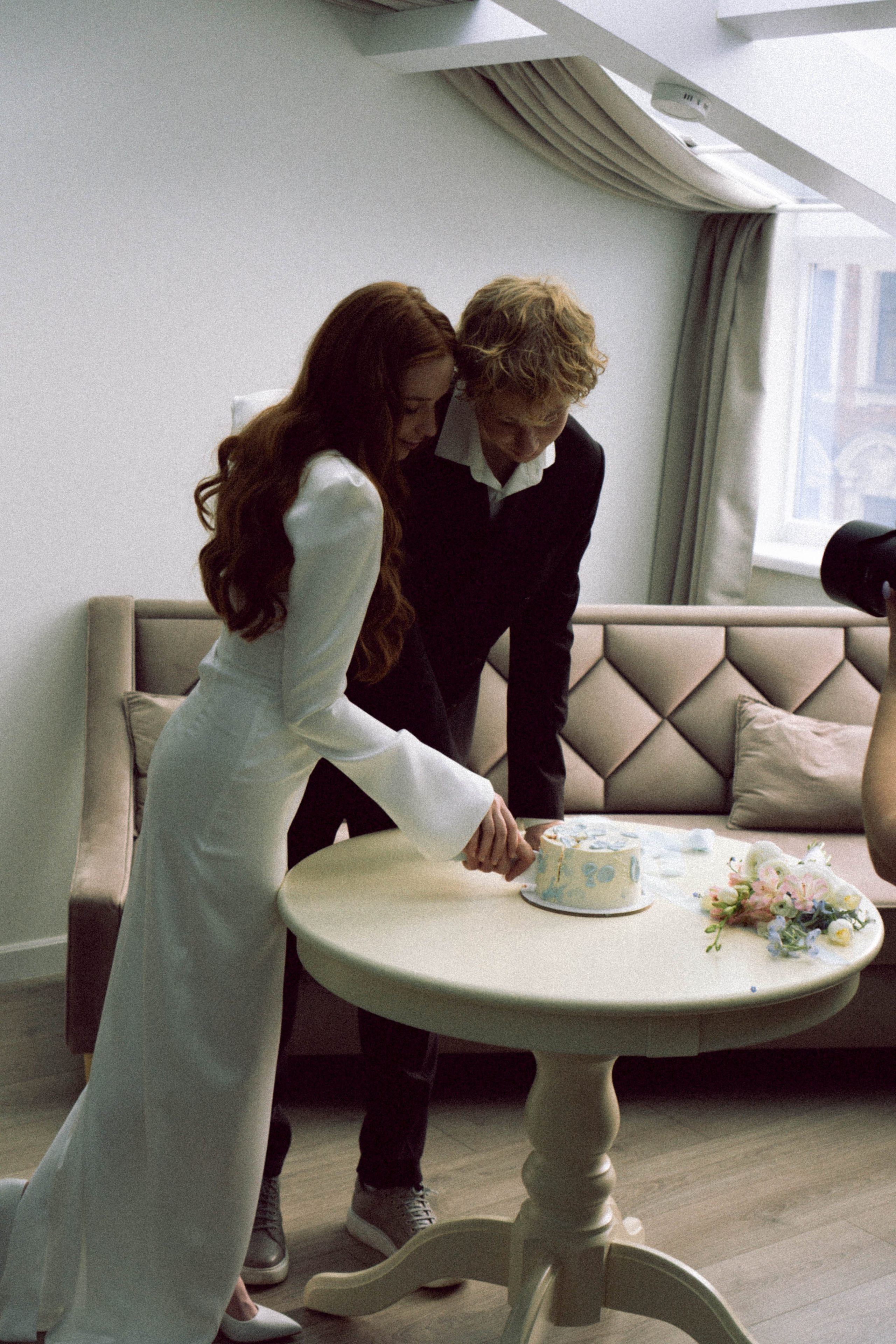 СВАДЕБНАЯ СЬЕМКА В ОТЕЛЕ. СБОРЫ ЖЕНИХА И НЕВЕСТЫ И ТАКЖЕ ТОР И ПОДГОТОВКА К ПРОГУЛКЕ. Профессиональный фотограф, Санкт-Петербург — Виктория Богомолова