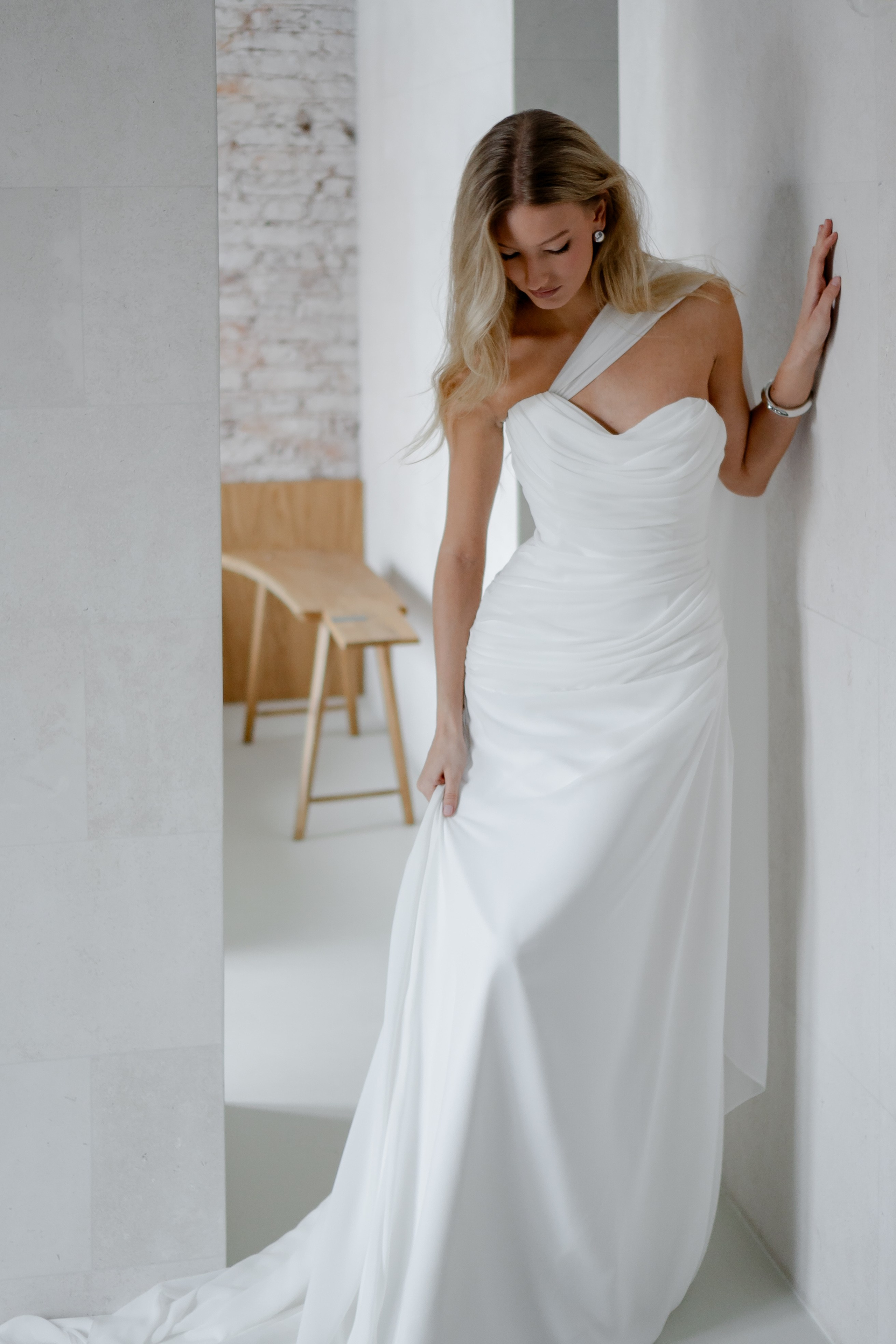 ЭЛЕГАНТНАЯ СВАДБЕНАЯ СЬЕМКА ЖЕНИХА И НЕВЕСТЫ В ДОРОГОМ ОТЕЛЕ САНКТ-ПЕТЕРБУРГА. Профессиональный фотограф, Санкт-Петербург — Виктория Богомолова