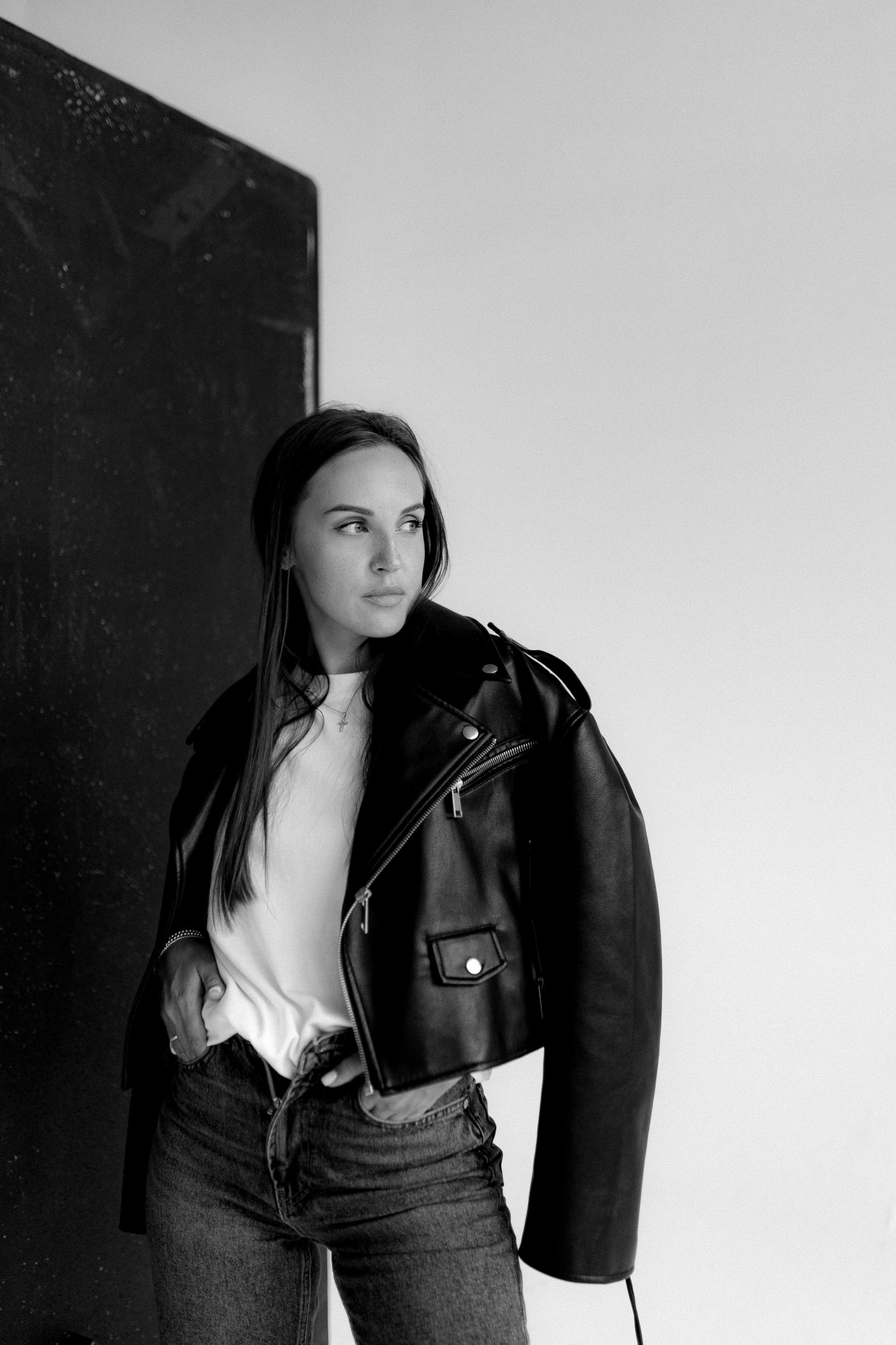 Юля. Главная