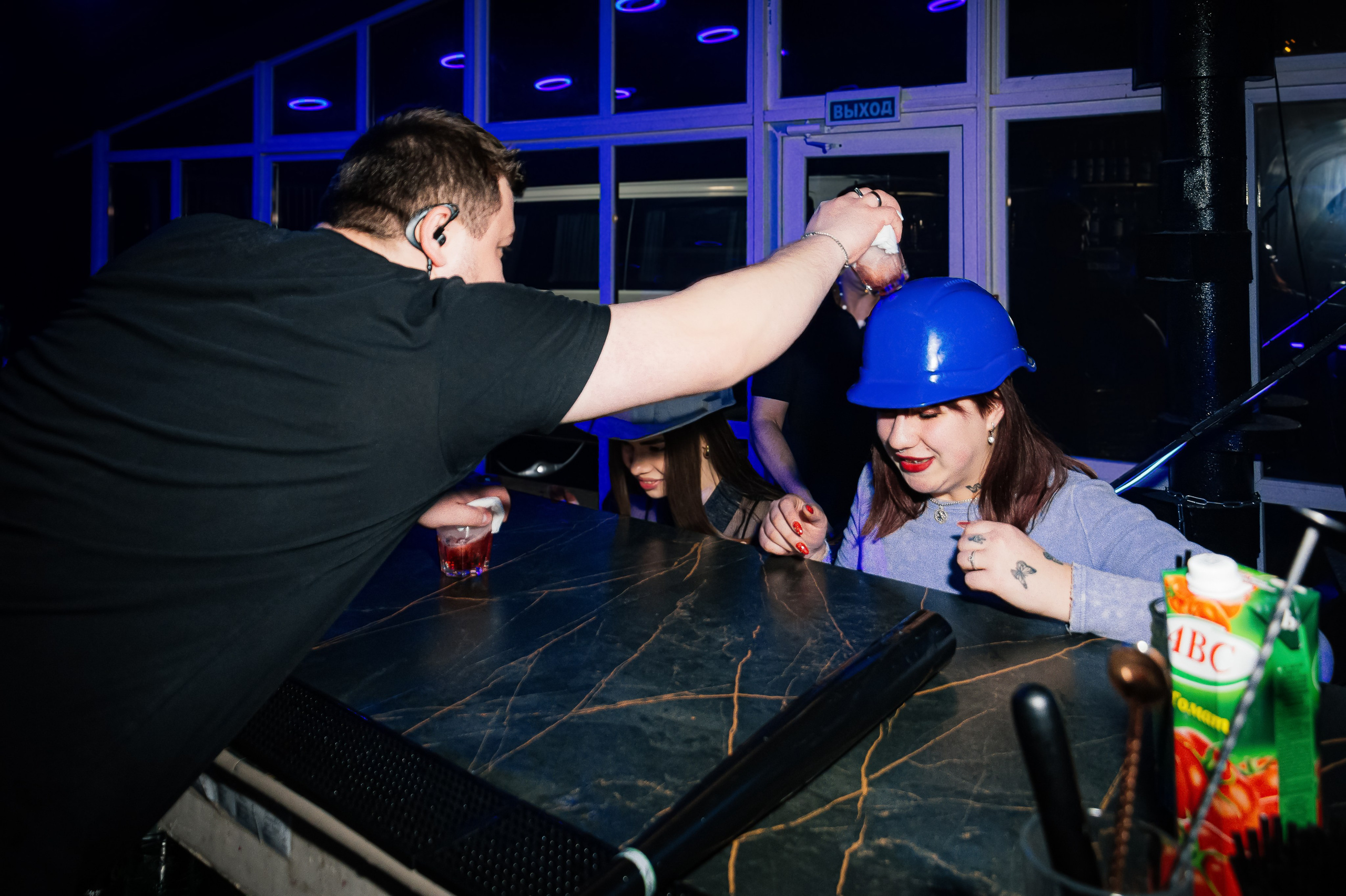 FreeZone night Club. Ларина Иванна фотограф в Донецке