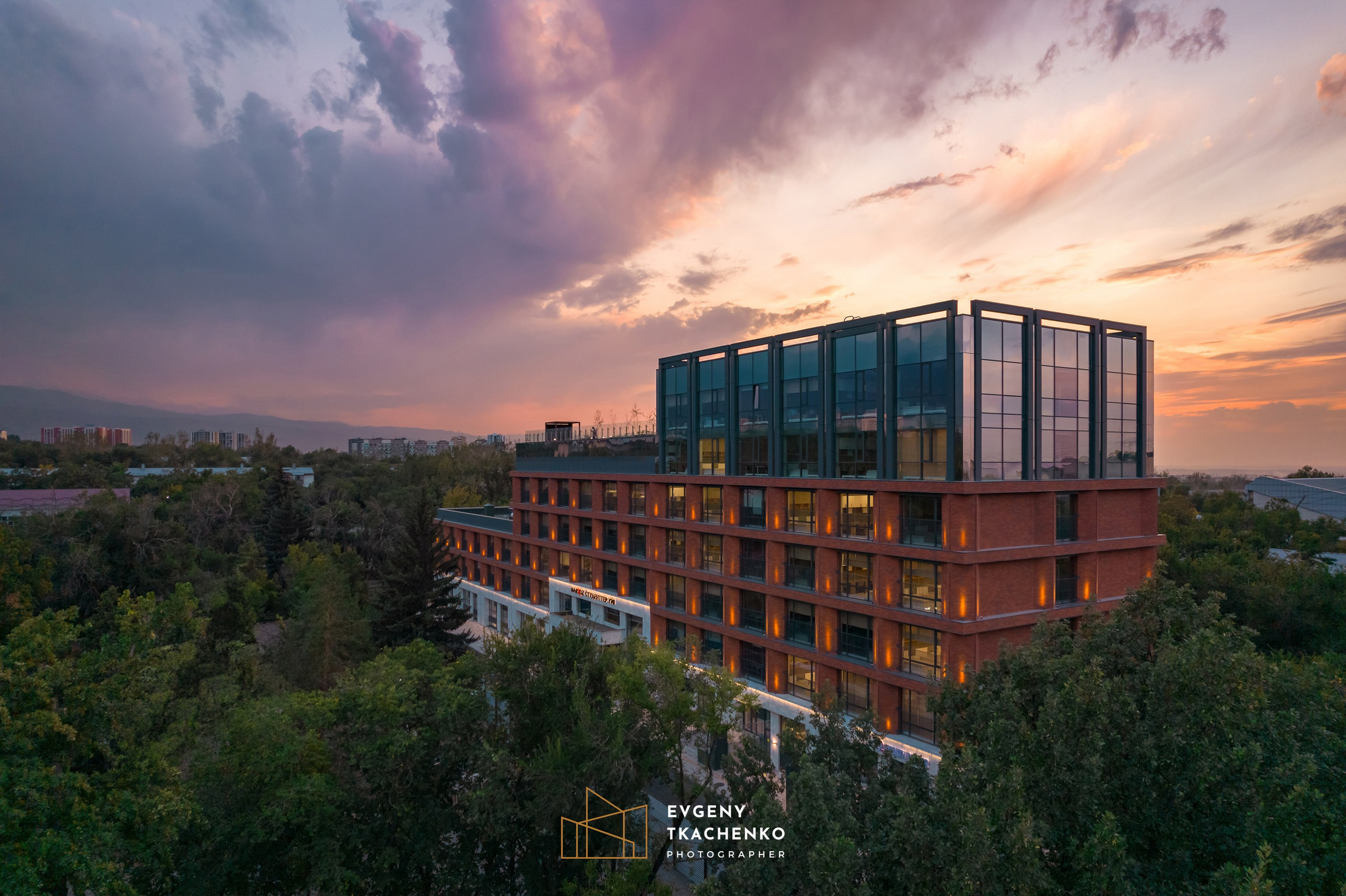 Общежитие университета NarXoz в Алматы. Архитектурный и интерьерный фотограф в Казахстане