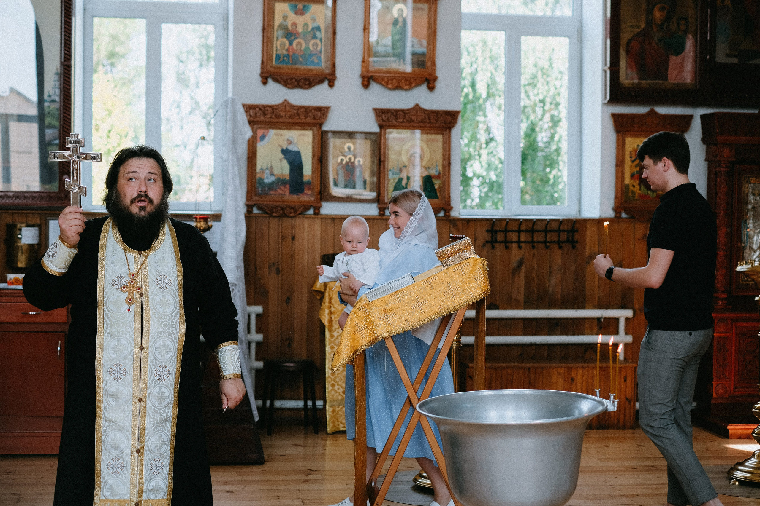 Крещение Александра. ФОТОГРАФ АННА КАЗАРЯН