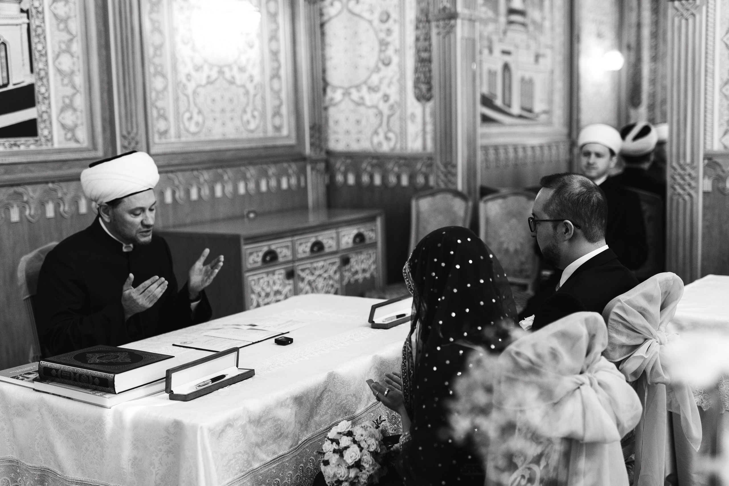 фотограф на никах москва, фотограф на никах казань, никах в москве, никах в казани, халяльный ресторан, повязывание платка, никах в мечети, повязывание платка в Москве, повязывание платка в Казани, мечеть Ирек, фотосессия в мечети, платья для никаха москва, платья для никаха в Казани 