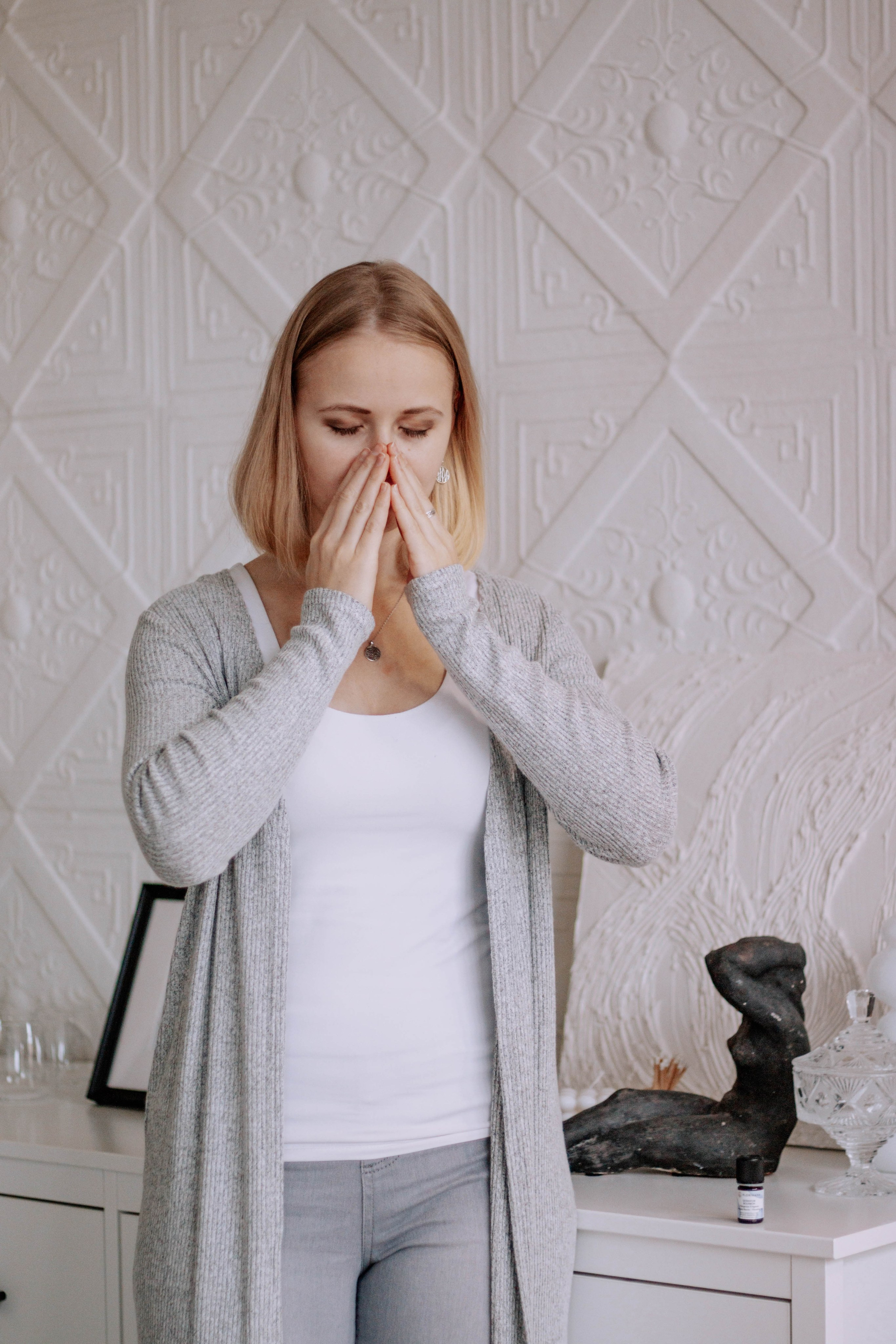 Алиса — Ароматерапевт. Бережно сохраняю ваши чувства и истории на своих фотографиях