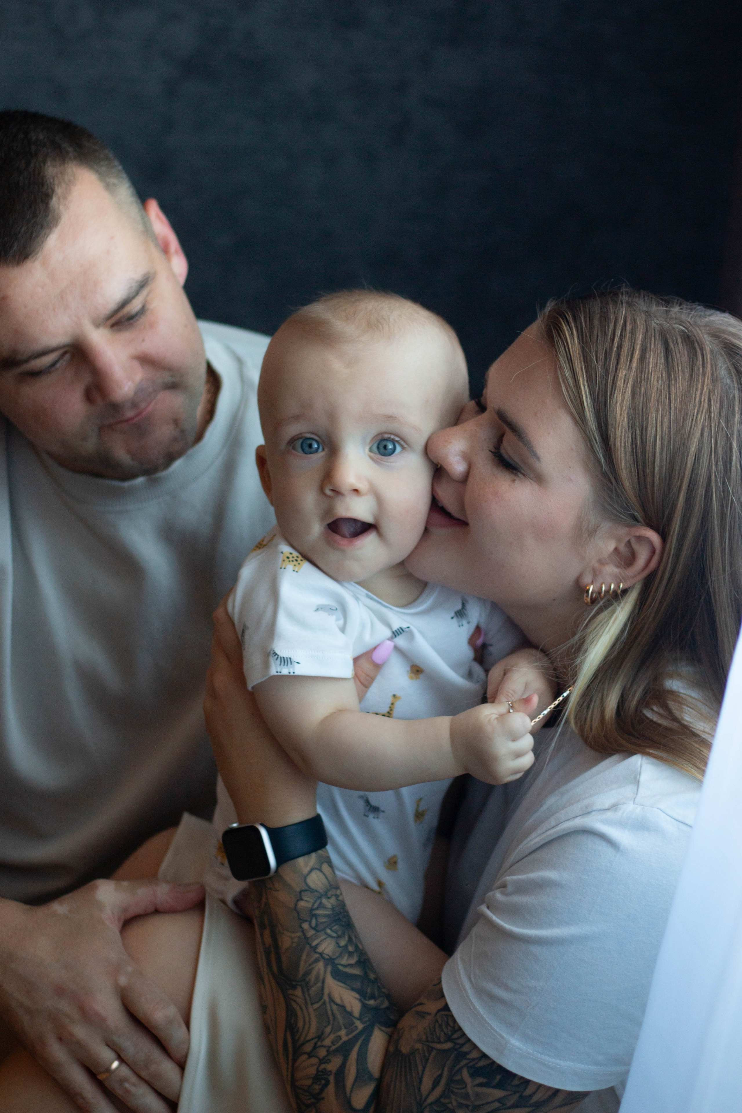 Артур, Вика и Роберт. Бережно сохраняю ваши чувства и истории на своих фотографиях