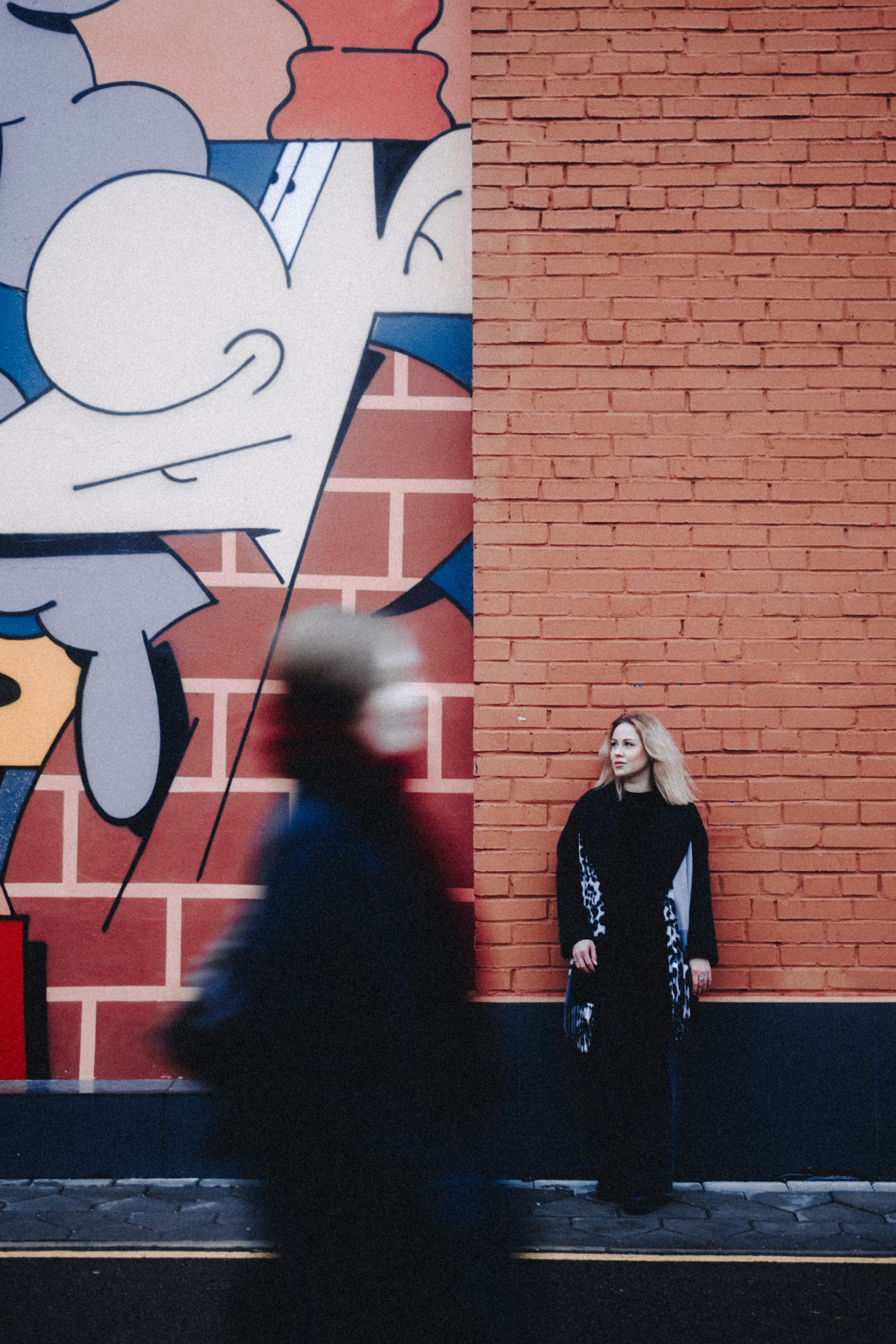 Киношная съемка около арт-пространства «Дизайн завод» и «Хлебозавод»