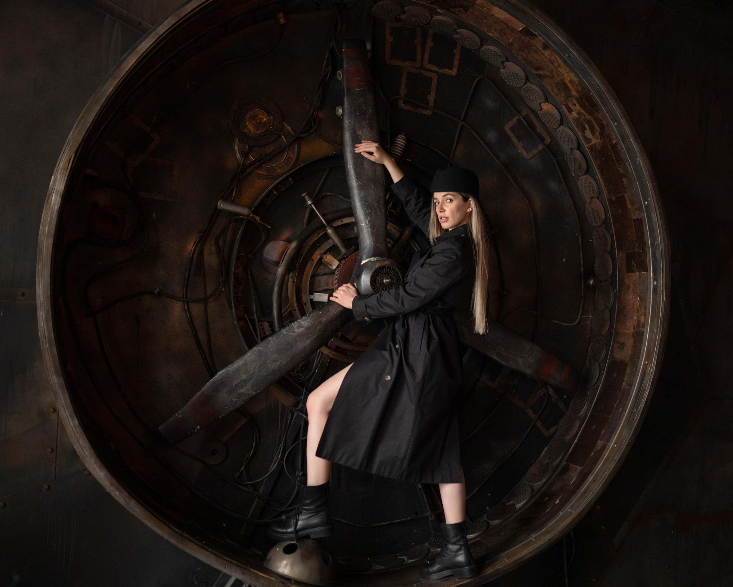 Студийная фотосессия. Портретный фотограф в Санкт-Петербурге | Пётр Дёмушкин