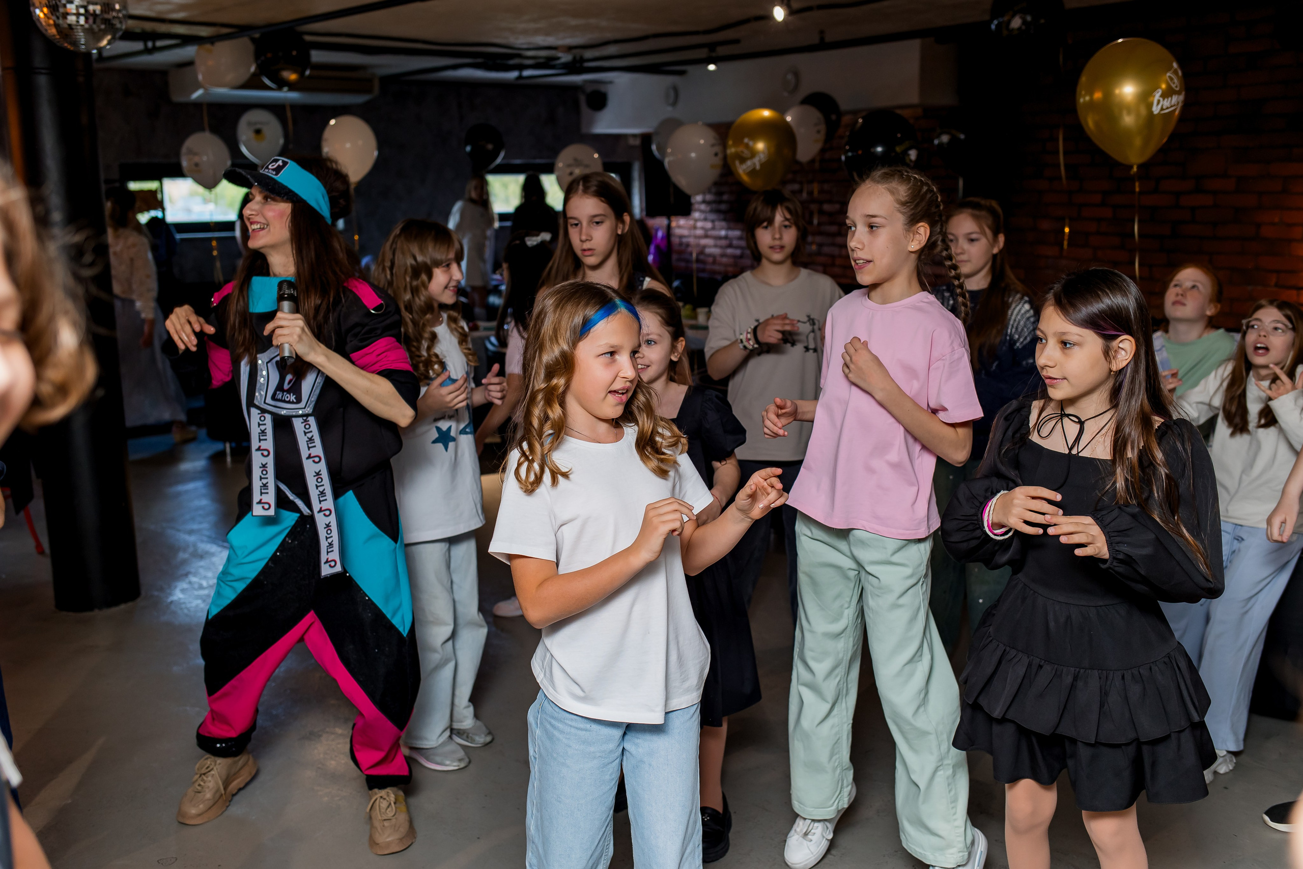 Выпускной 4 класс. Фотограф в Москве Авдеева Мария