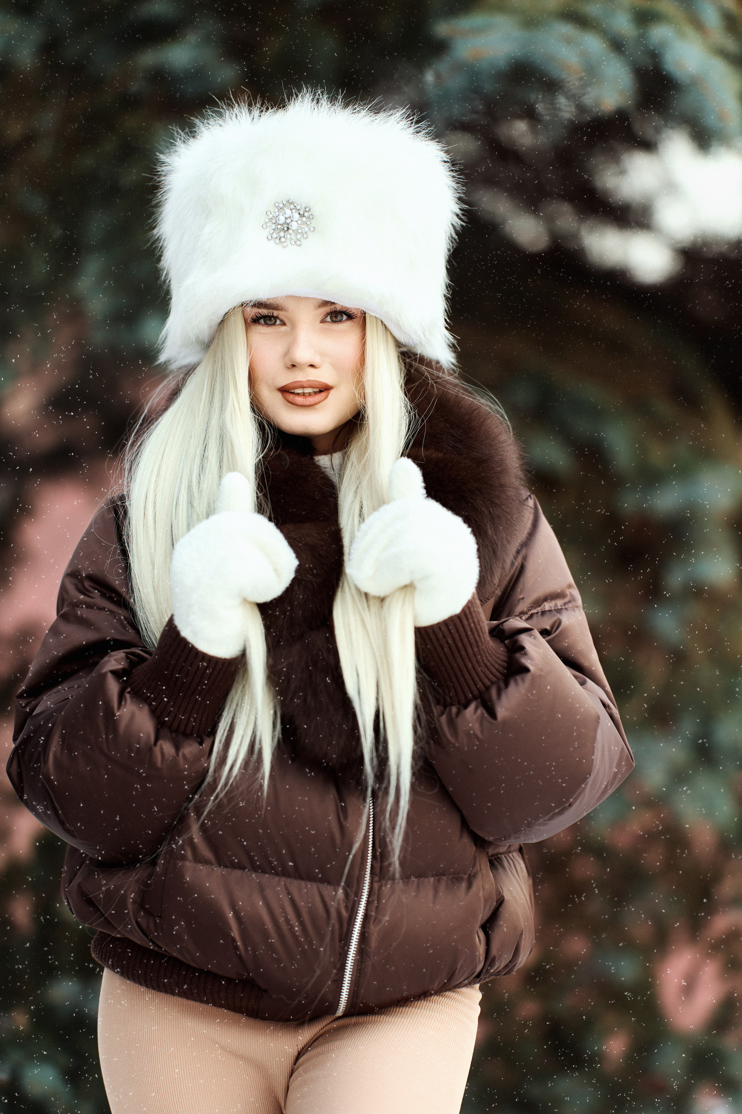 ZIMA. ANASTASIA. Главная