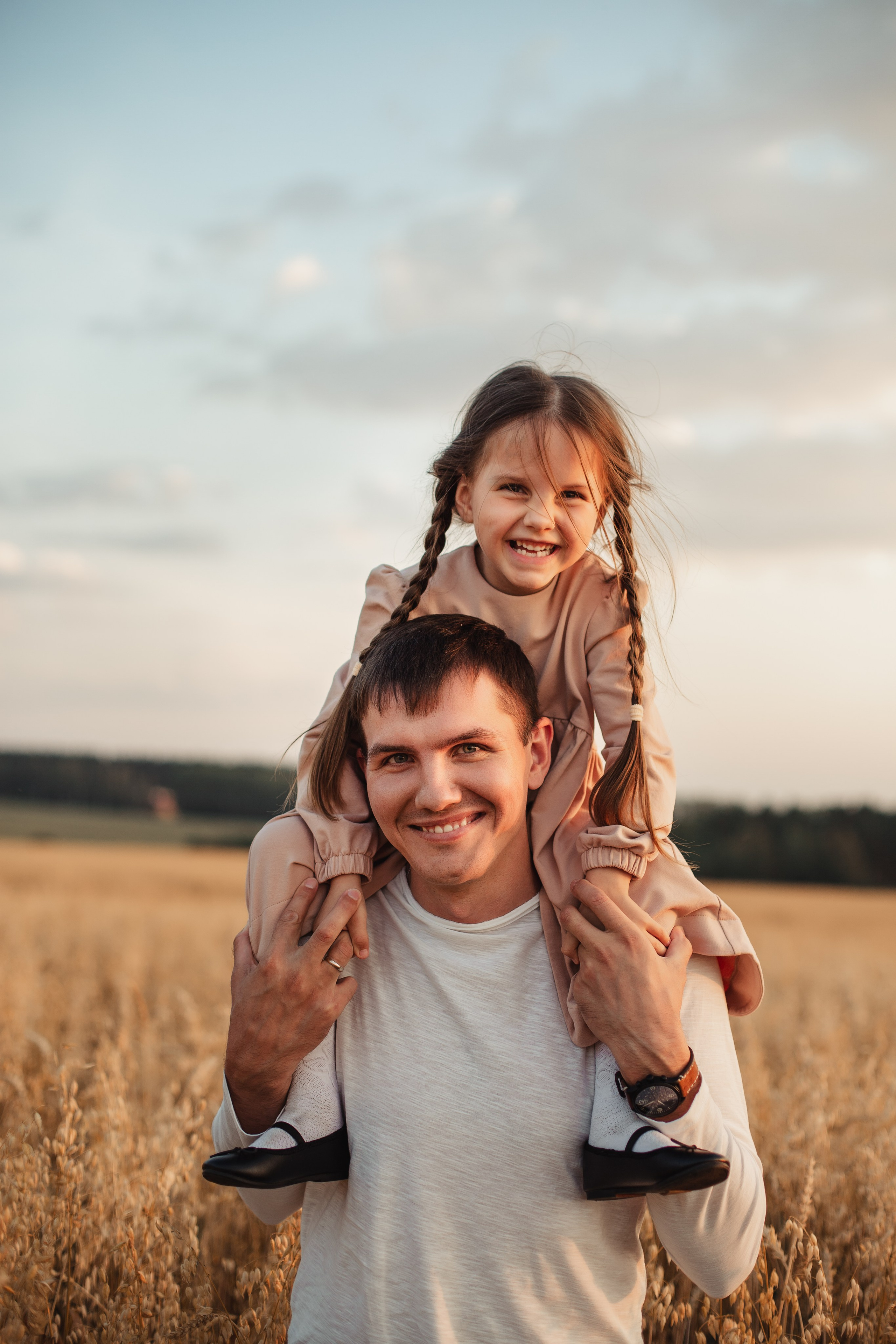 Семейная фотосессия в поле. Фотограф Анна Лазарева