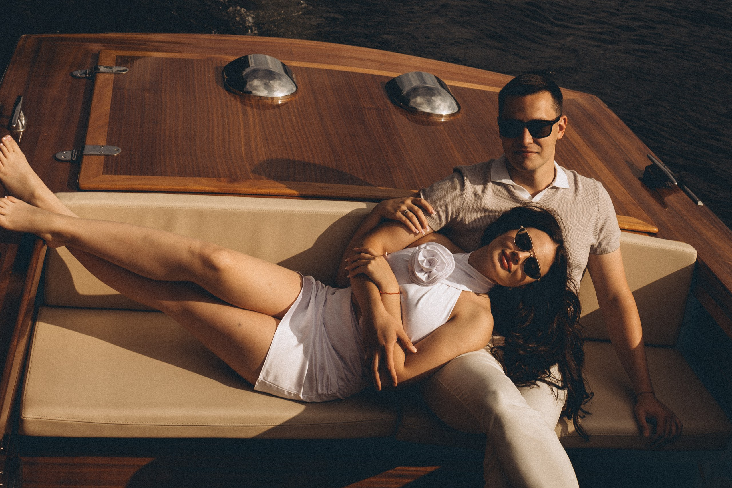 СВАДЕНБНАЯ СЬЕМКА НА КАТЕРЕ ПО КАНАЛАМ САНКТ-ПЕТЕРБУРГА И В АКВАТОРИИ НЕВЫ. Профессиональный фотограф, Санкт-Петербург — Виктория Богомолова