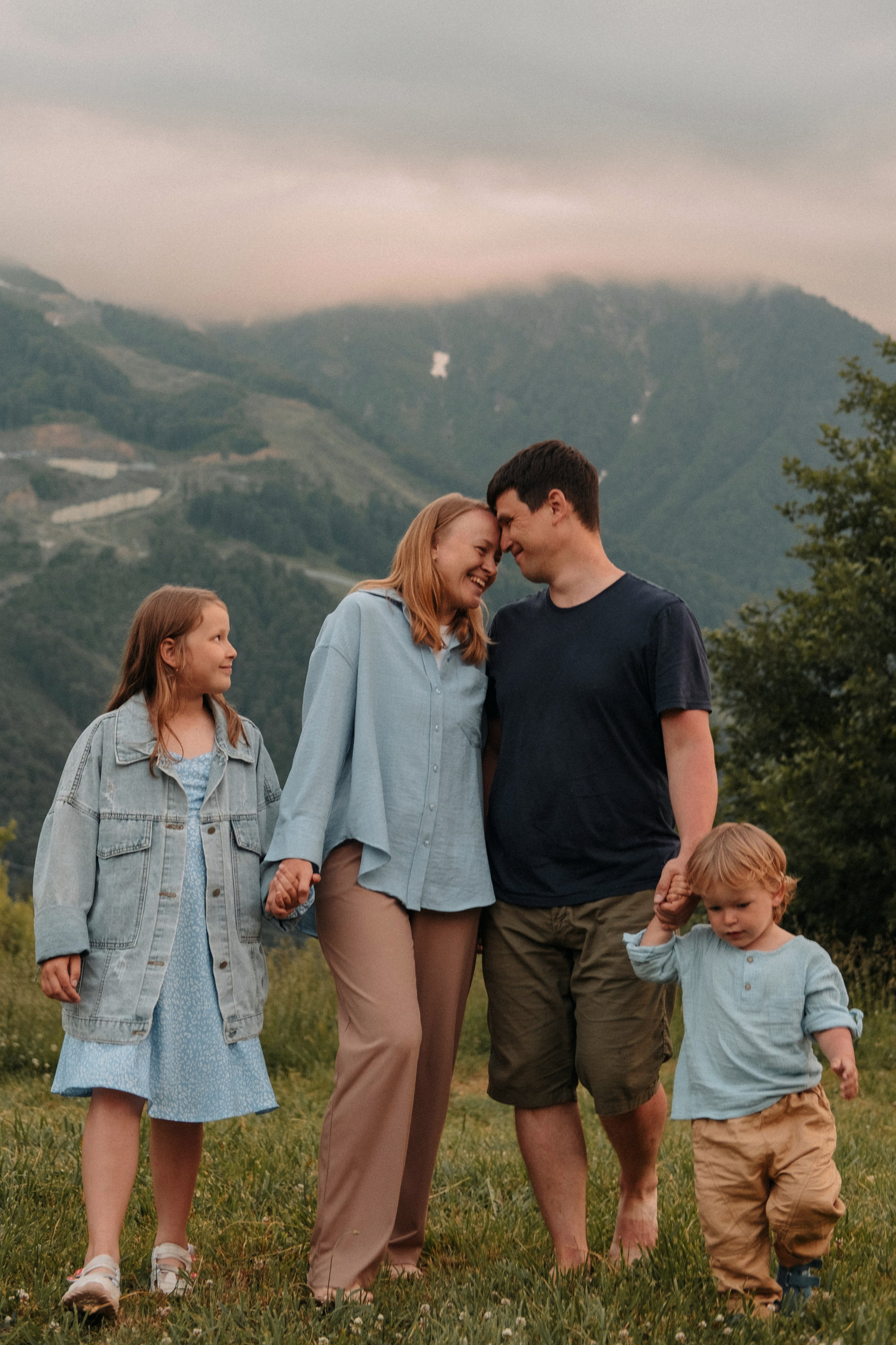 Семейные фотосессии в Сочи, Сириус и на Красной поляне. Семейный, свадебный фотограф Сочи, Адлер, Красная поляна