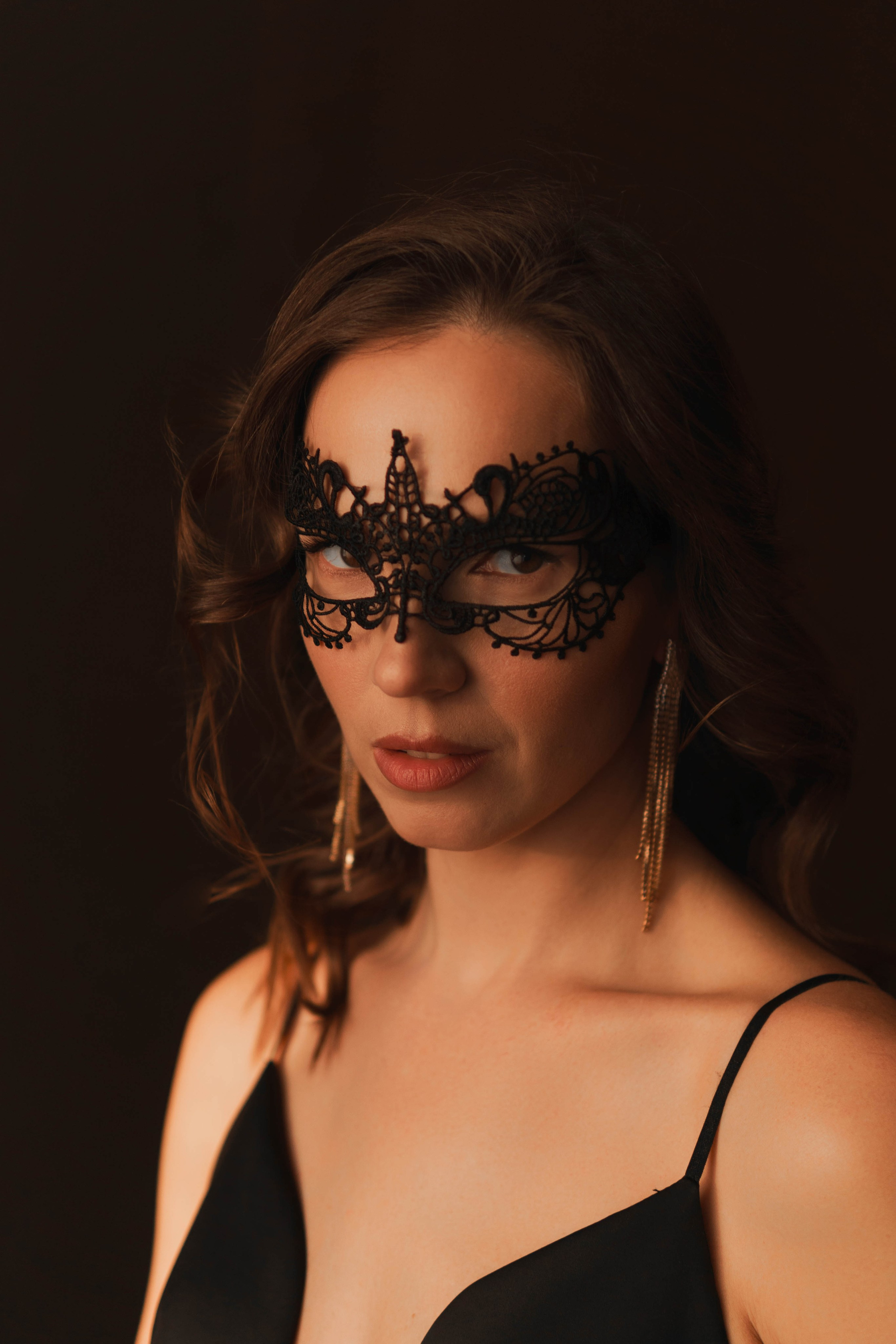 Женский портрет в низком ключе. Фотограф Kostyanika_olga в Екатеринбурге