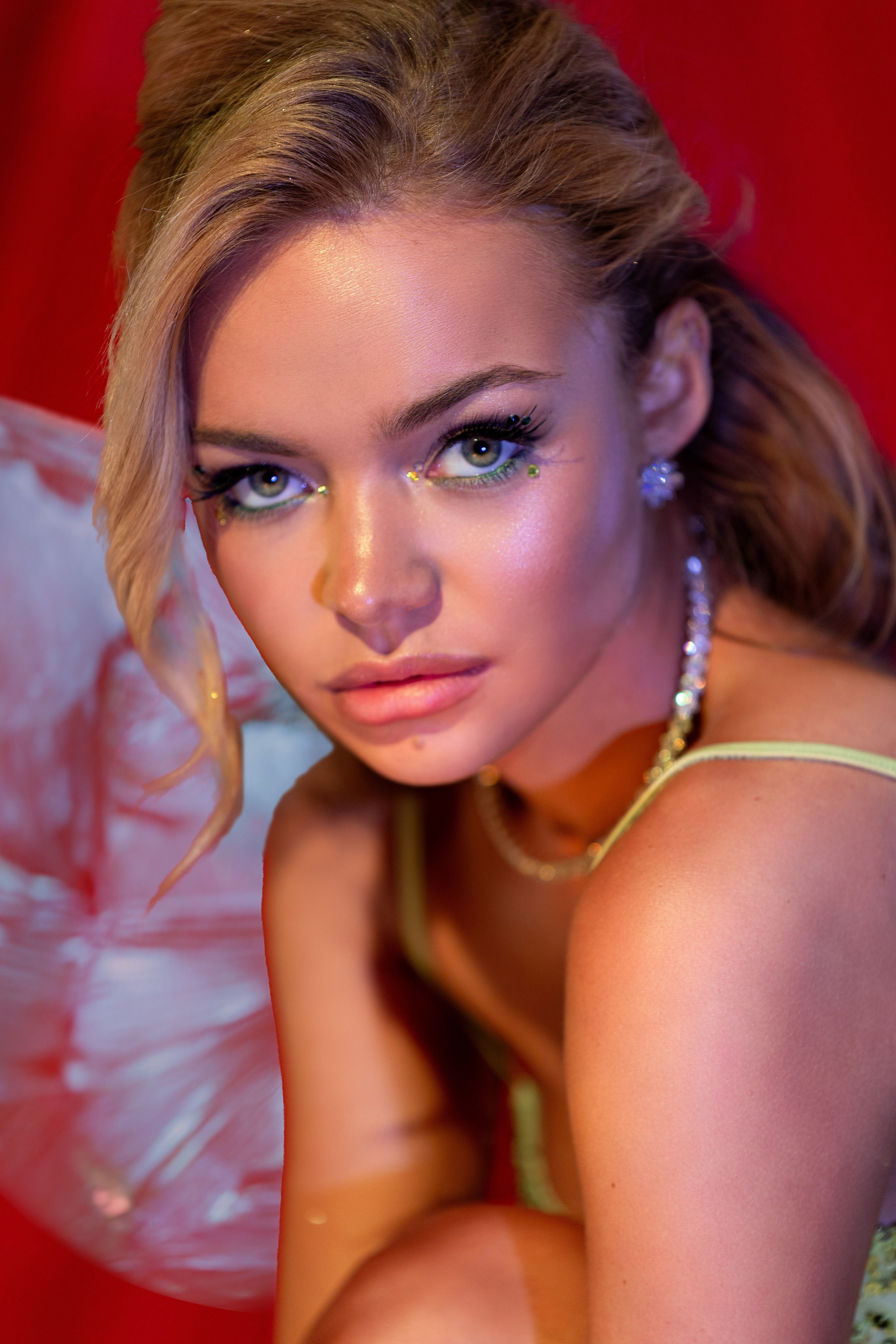 Инесса фея_@inessabesik_Макияж и Прическа @_mirrorbeauty__Платье @mercedress.ru. Портретный Студийный и уличный фотограф Москва. Индивидуальные, Семейные, Беременность, Будуар, Каталог, контент съемки для блога и бизнеса