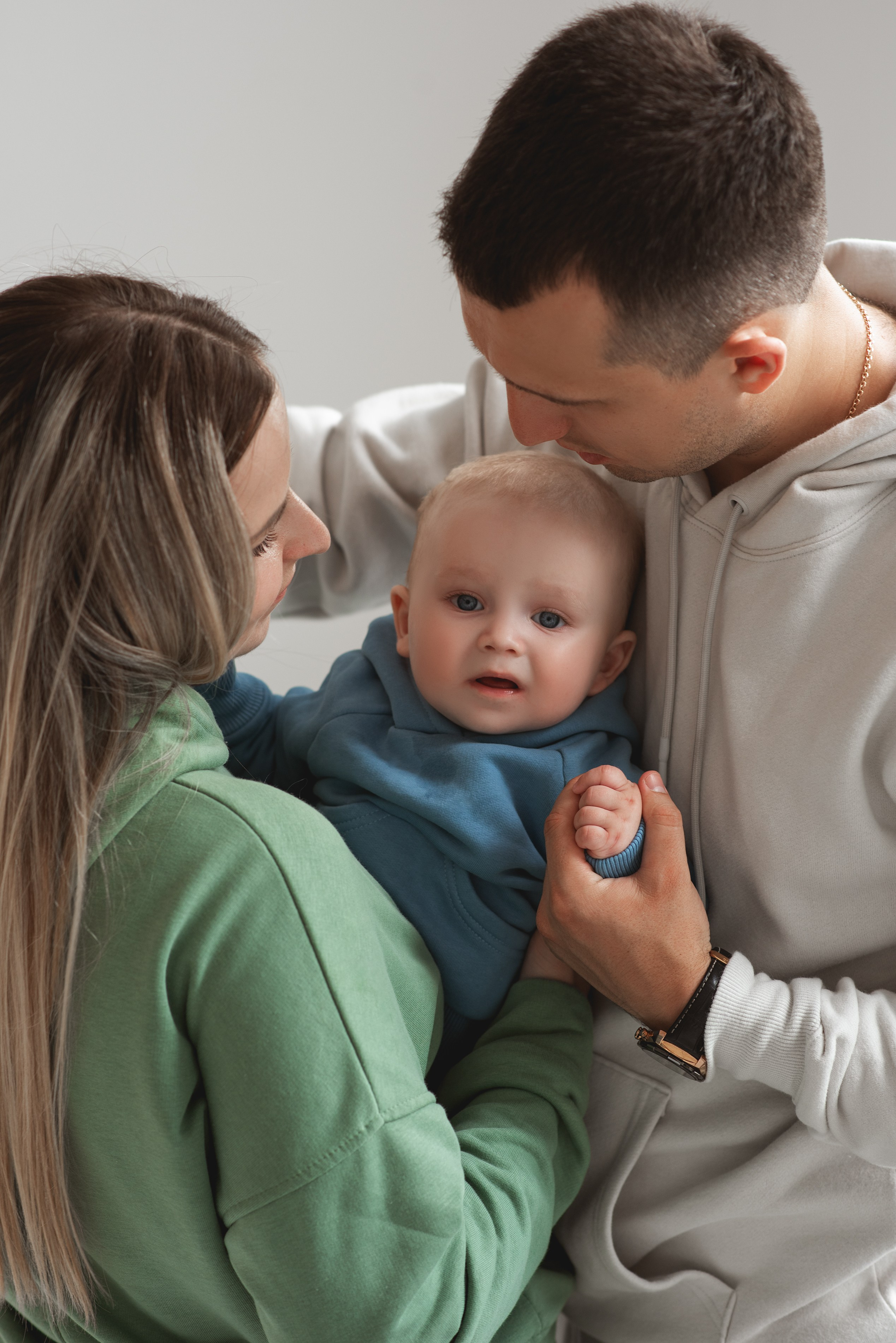Семейная фотосессия Полина Игорь Богдан. Семейный фотограф в Южно-Сахалинске Анастасия Лимарева