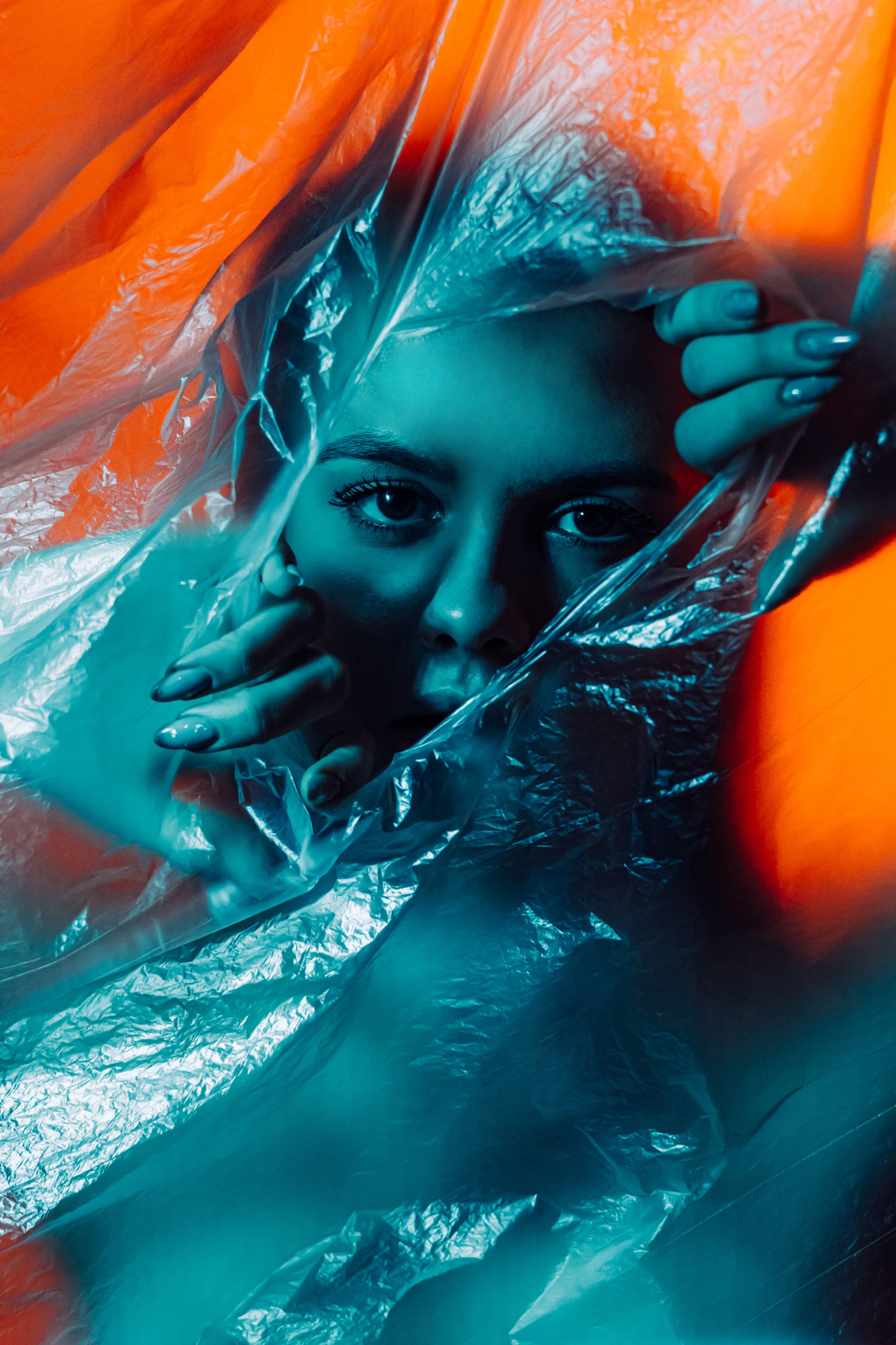 Нарушая вакуум. Портретный фотограф Лакшин Денис. Истории через фотографию