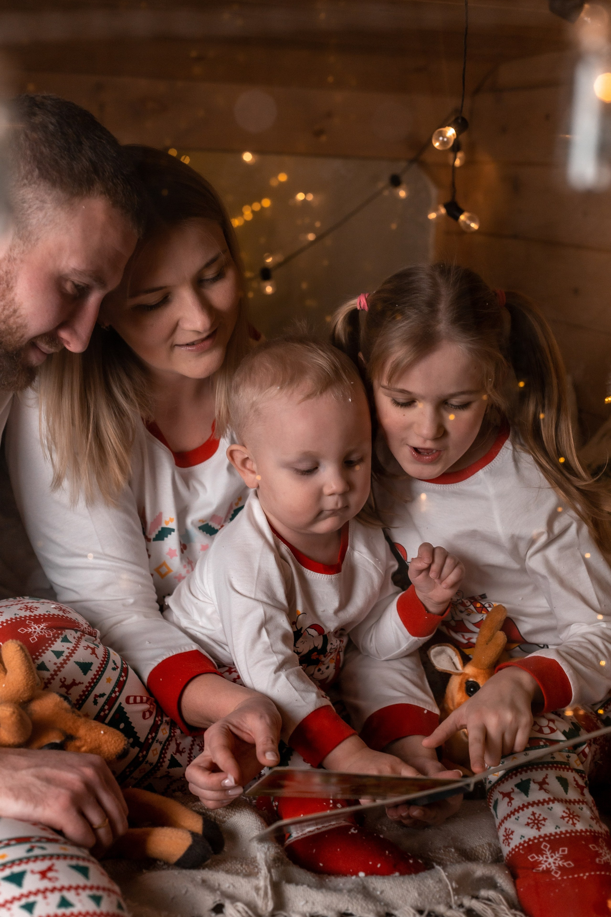 Новый год в Сказочном зале. Фотограф на первый годик, семейный и детский фотограф в Новосибирске