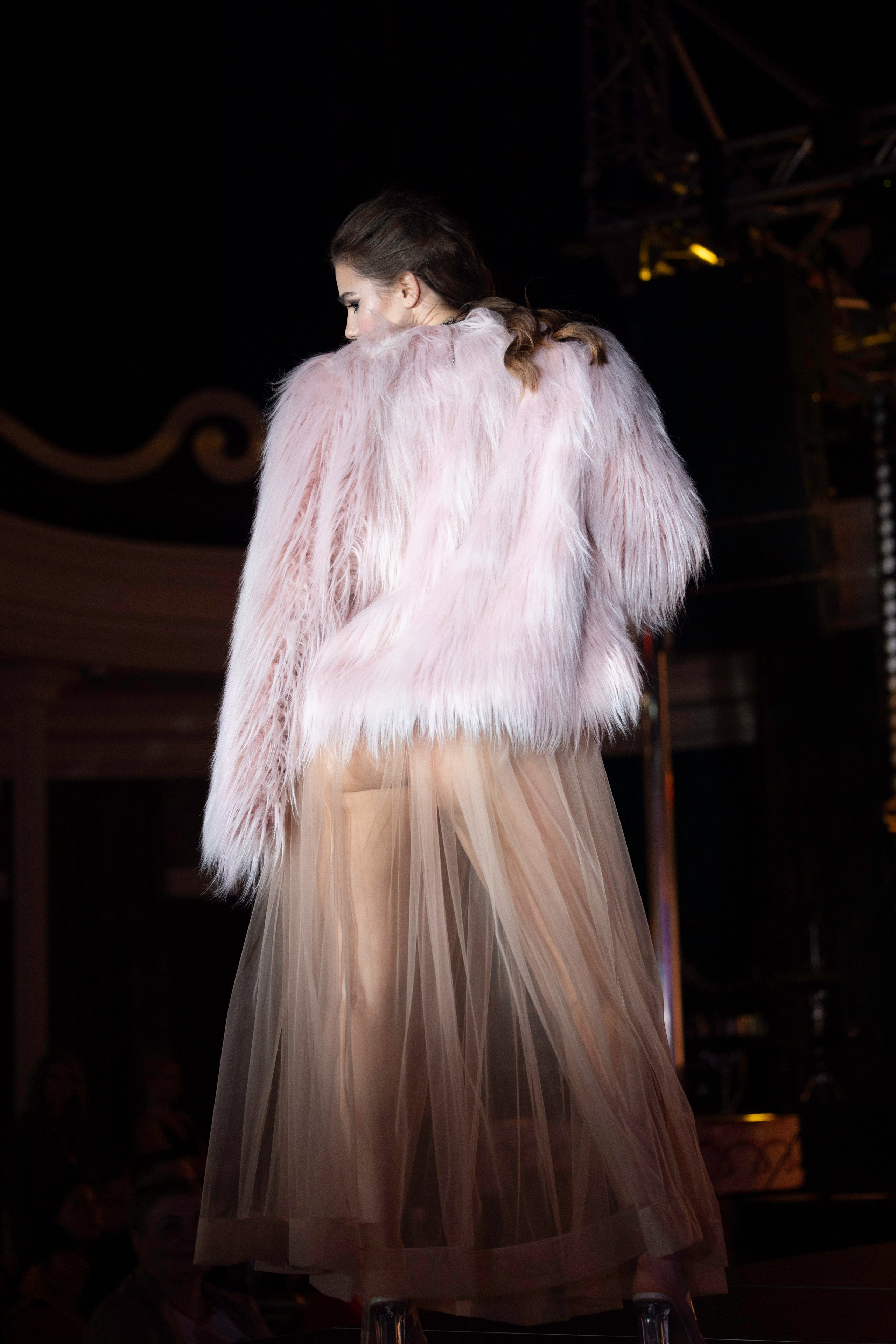 Модный показ «ИСКУШЕНИЕ» Казино Шамбала. Фотограф Olya Posnimay