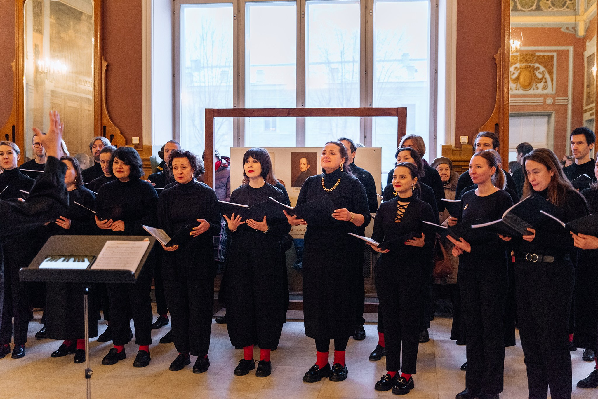 Хор Большой распев на Витебском вокзале. Январь 24. Репортажный фотограф в Санкт-Петербурге Анастасия Клёпова
